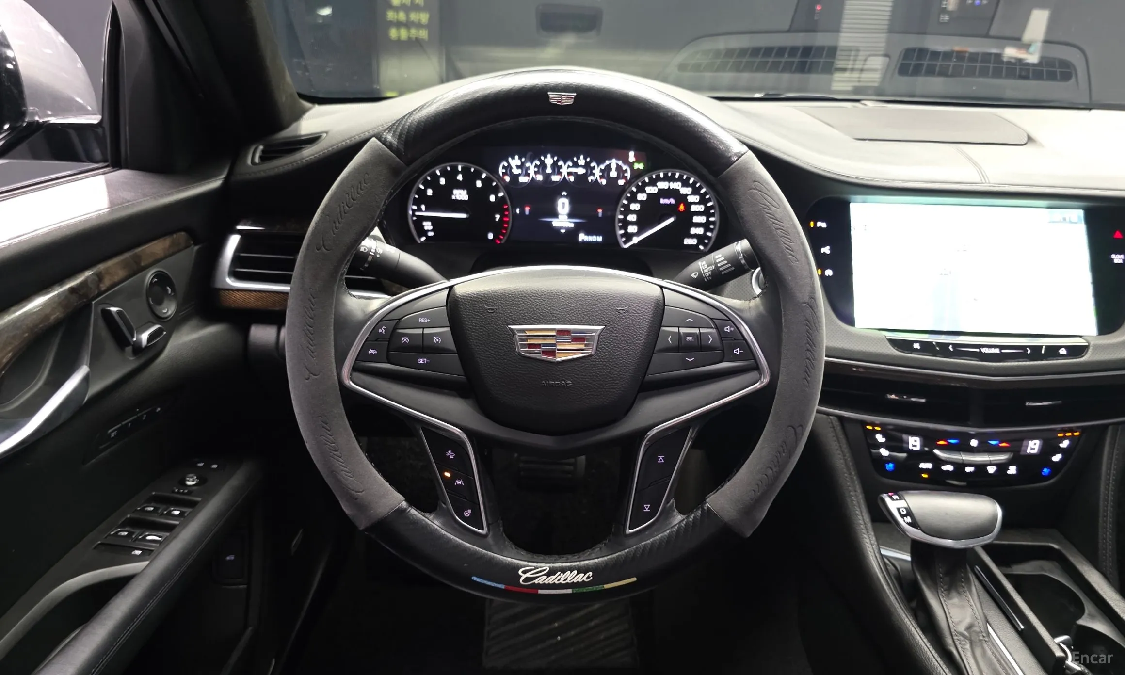 Cadillac CT6 превью 13
