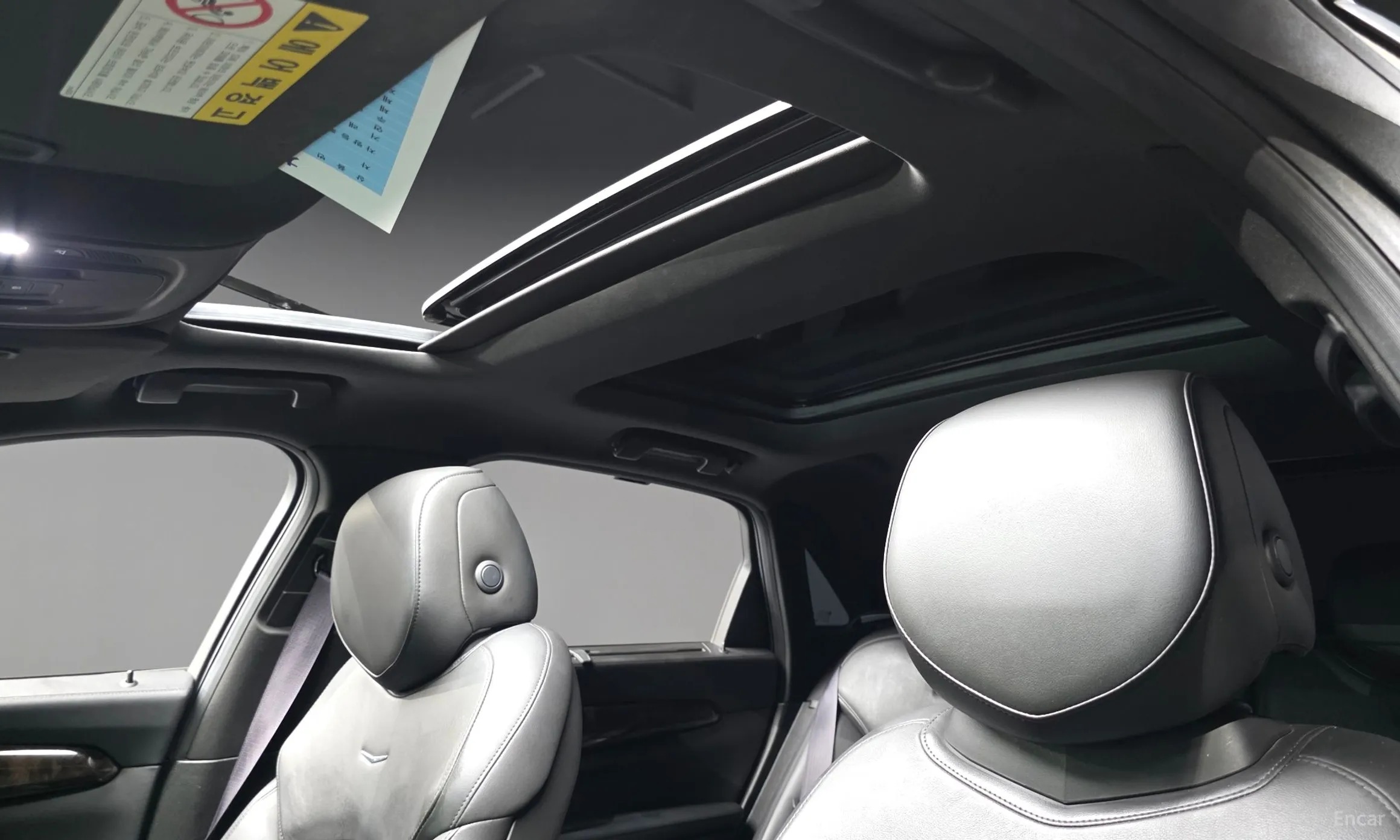 Cadillac CT6 превью 16