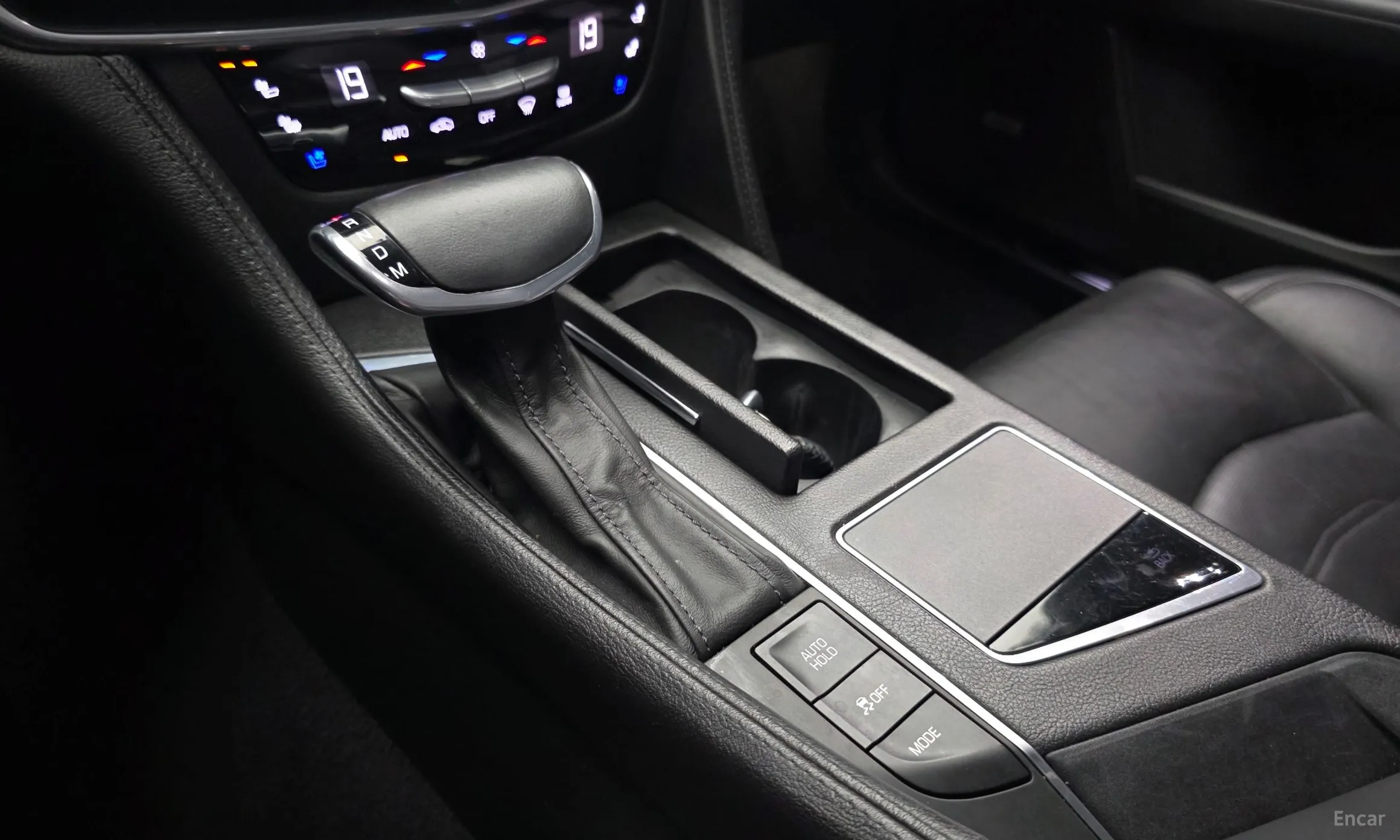 Cadillac CT6 превью 9