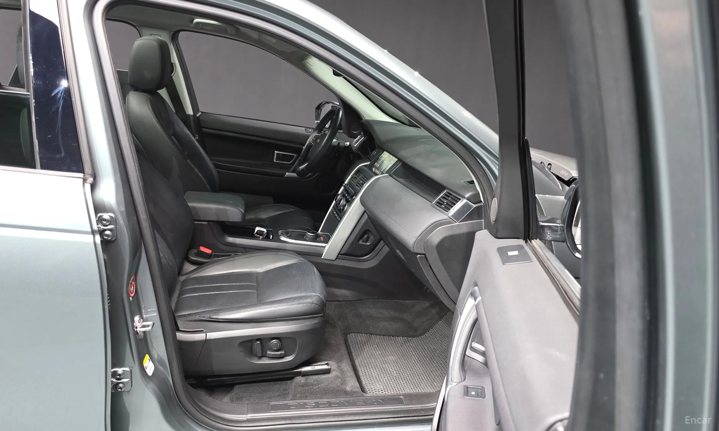 Land Rover Discovery Sports превью 11