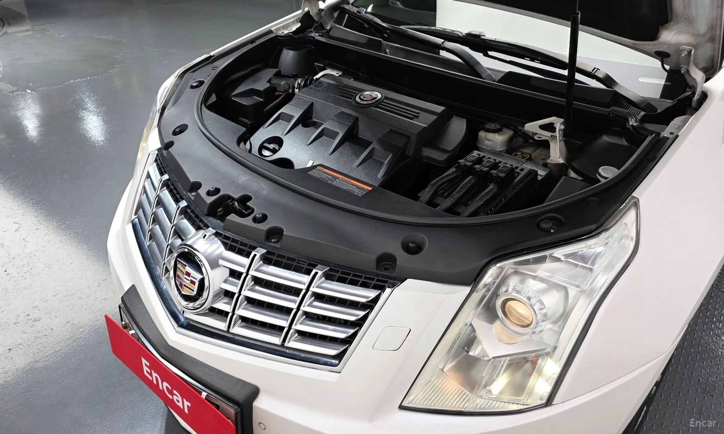 Cadillac All new SRX превью 6