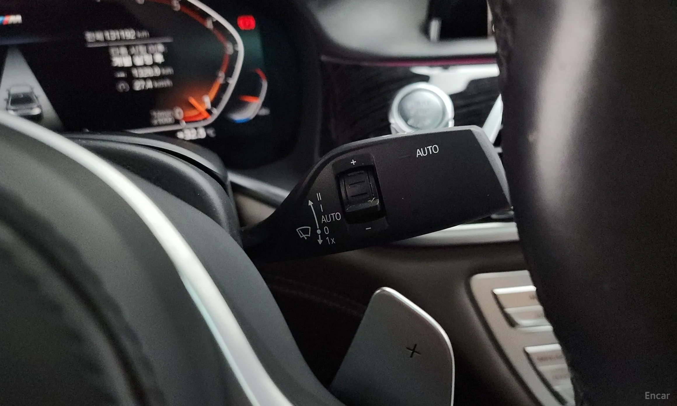BMW 7 Series (G11) превью 15