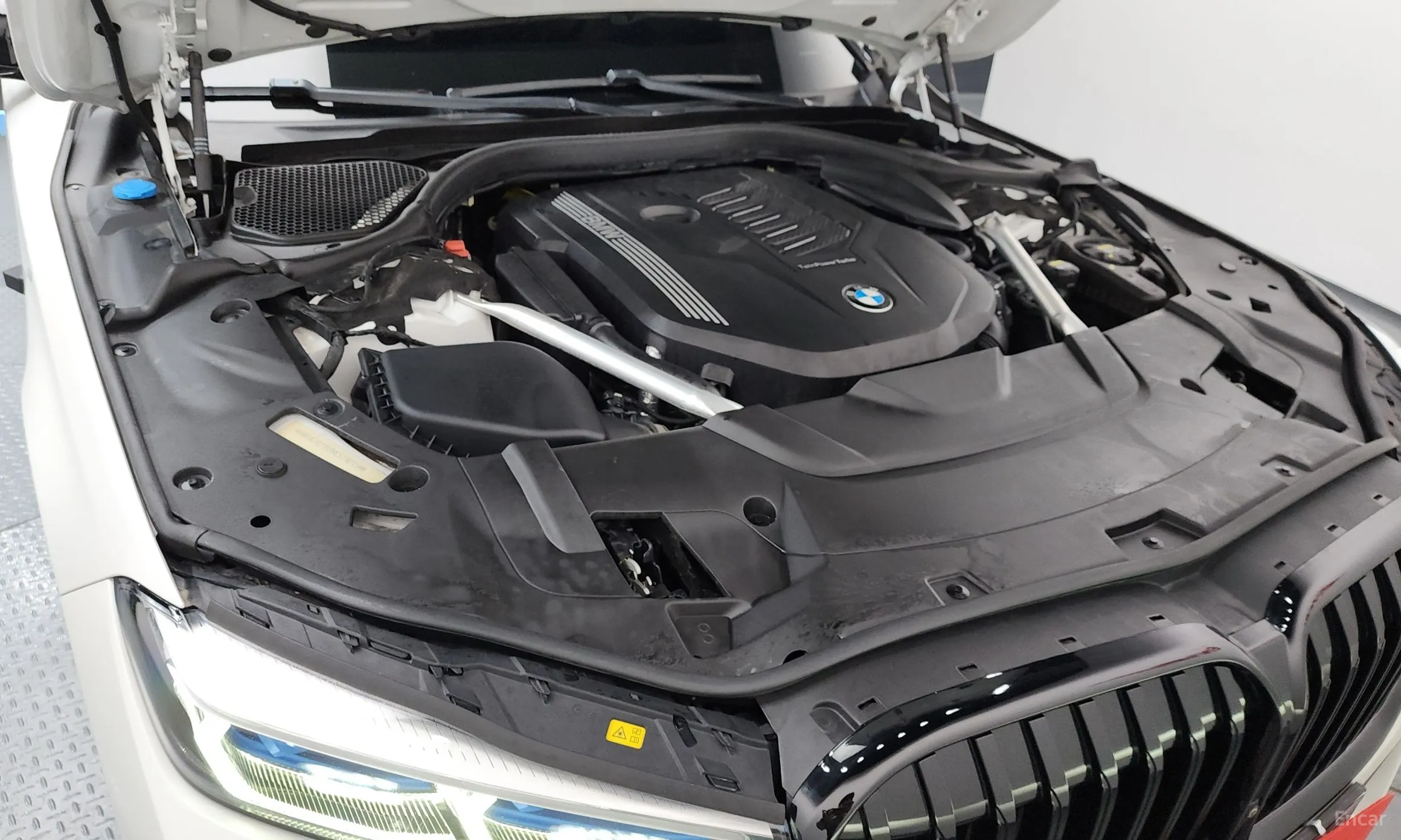 BMW 7 Series (G11) превью 6