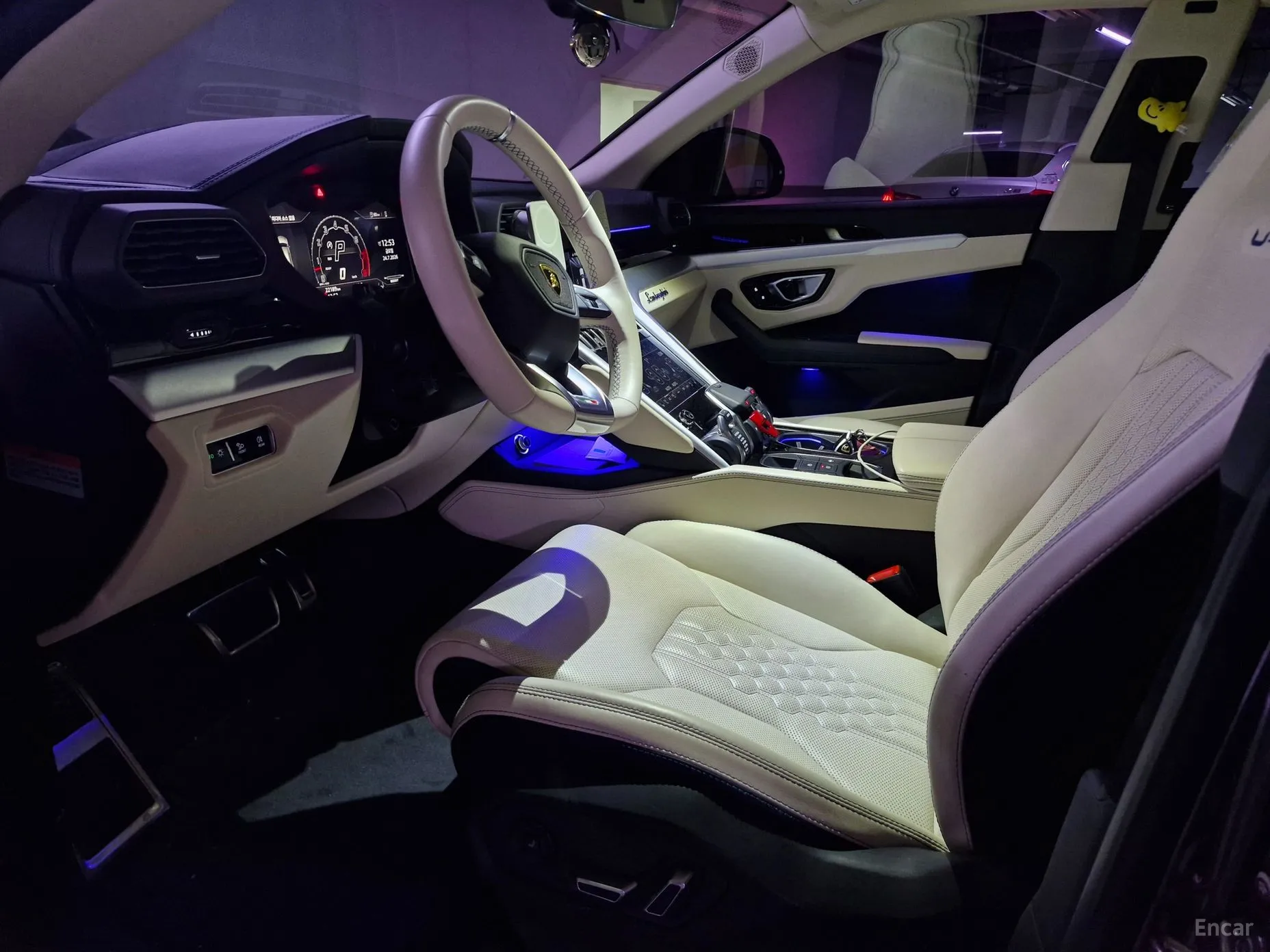 Lamborghini Urus превью 10