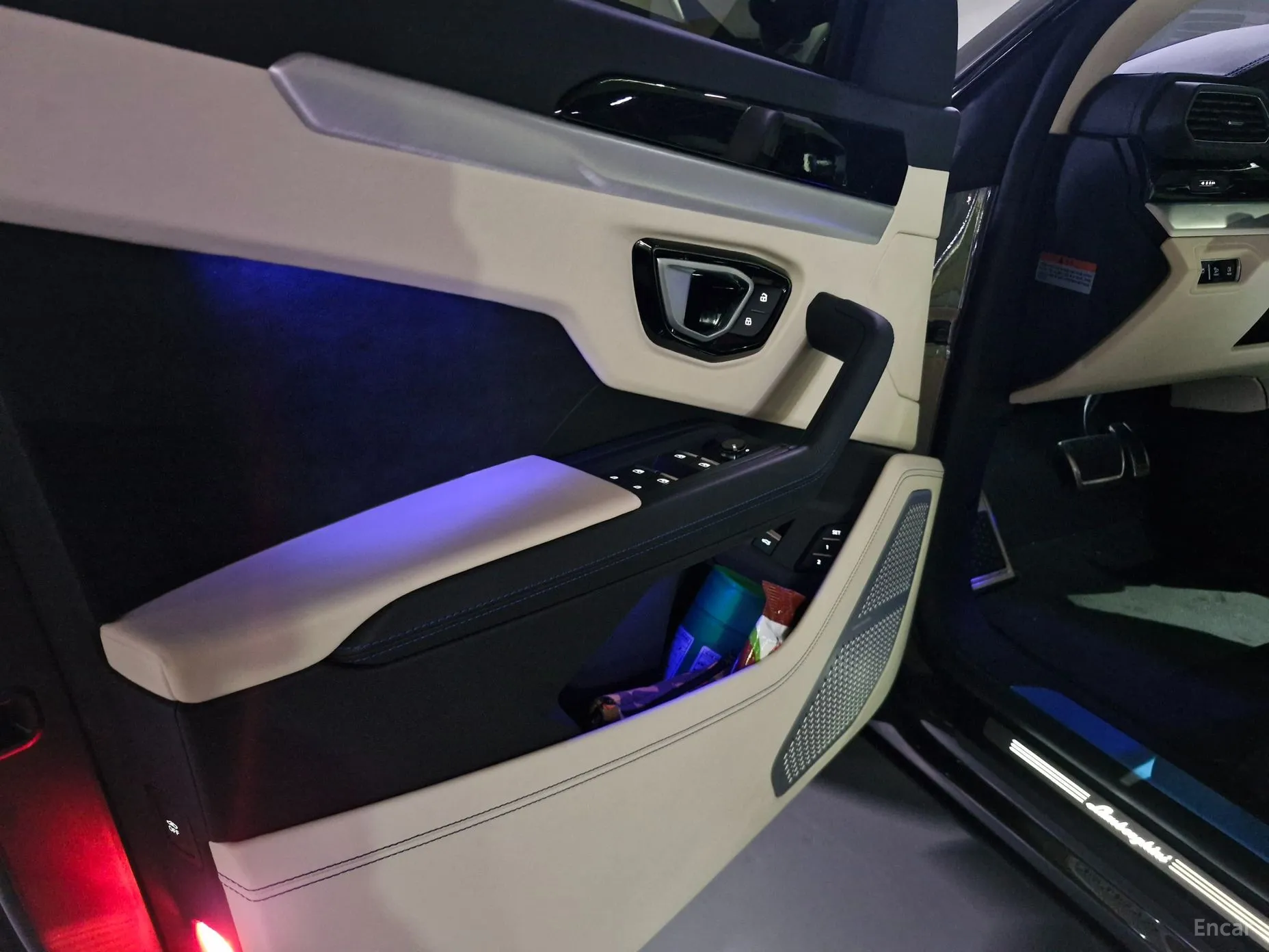 Lamborghini Urus превью 8