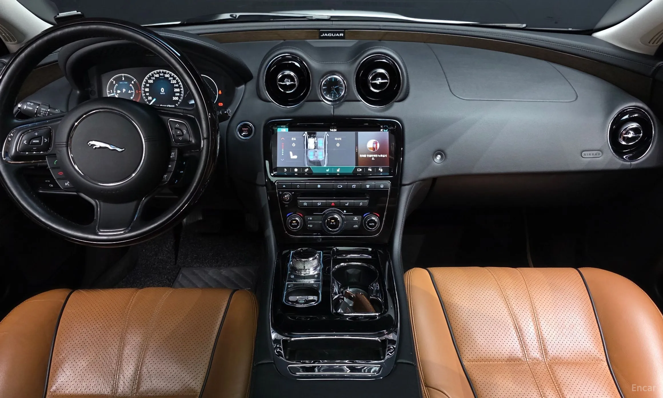 Jaguar All New XJ превью 7
