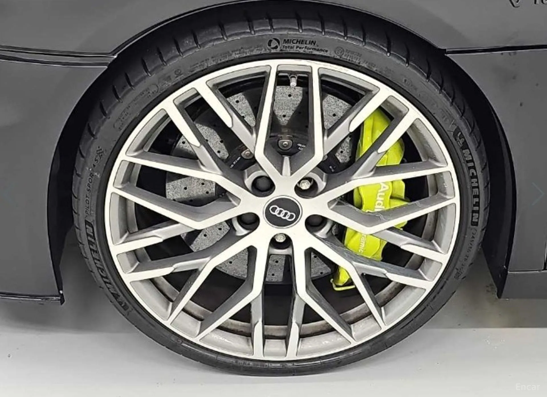 Audi R8 (4S) превью 19
