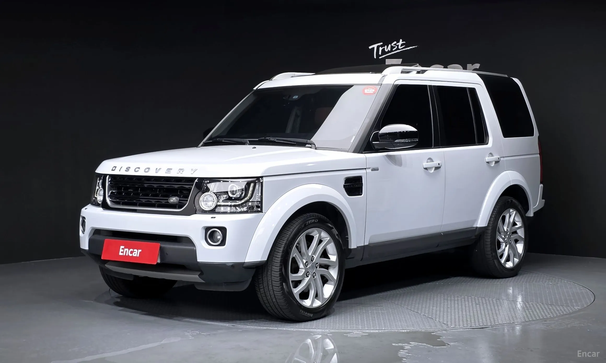 Land Rover Discovery 4