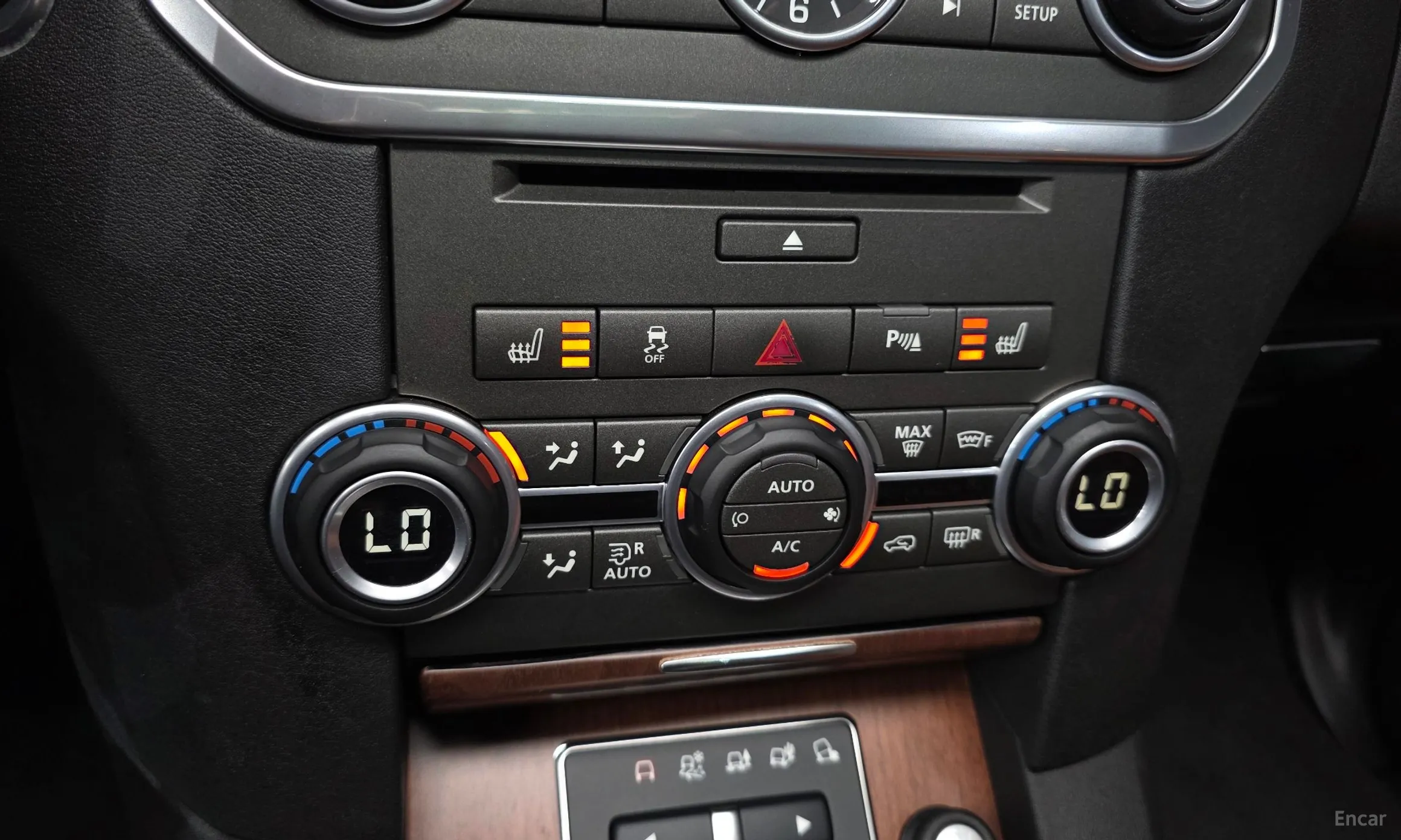 Land Rover Discovery 4 превью 17