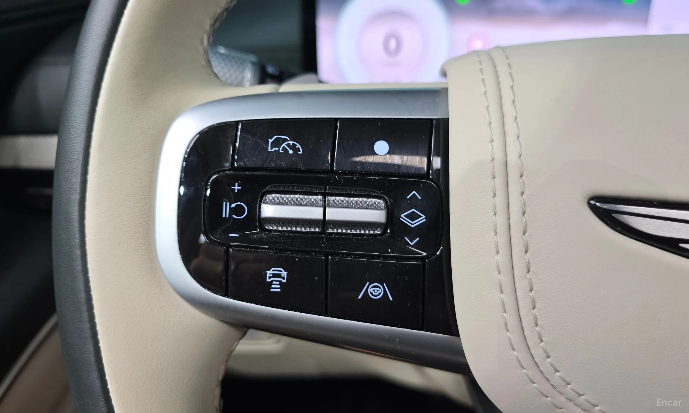 Genesis GV80 превью 17