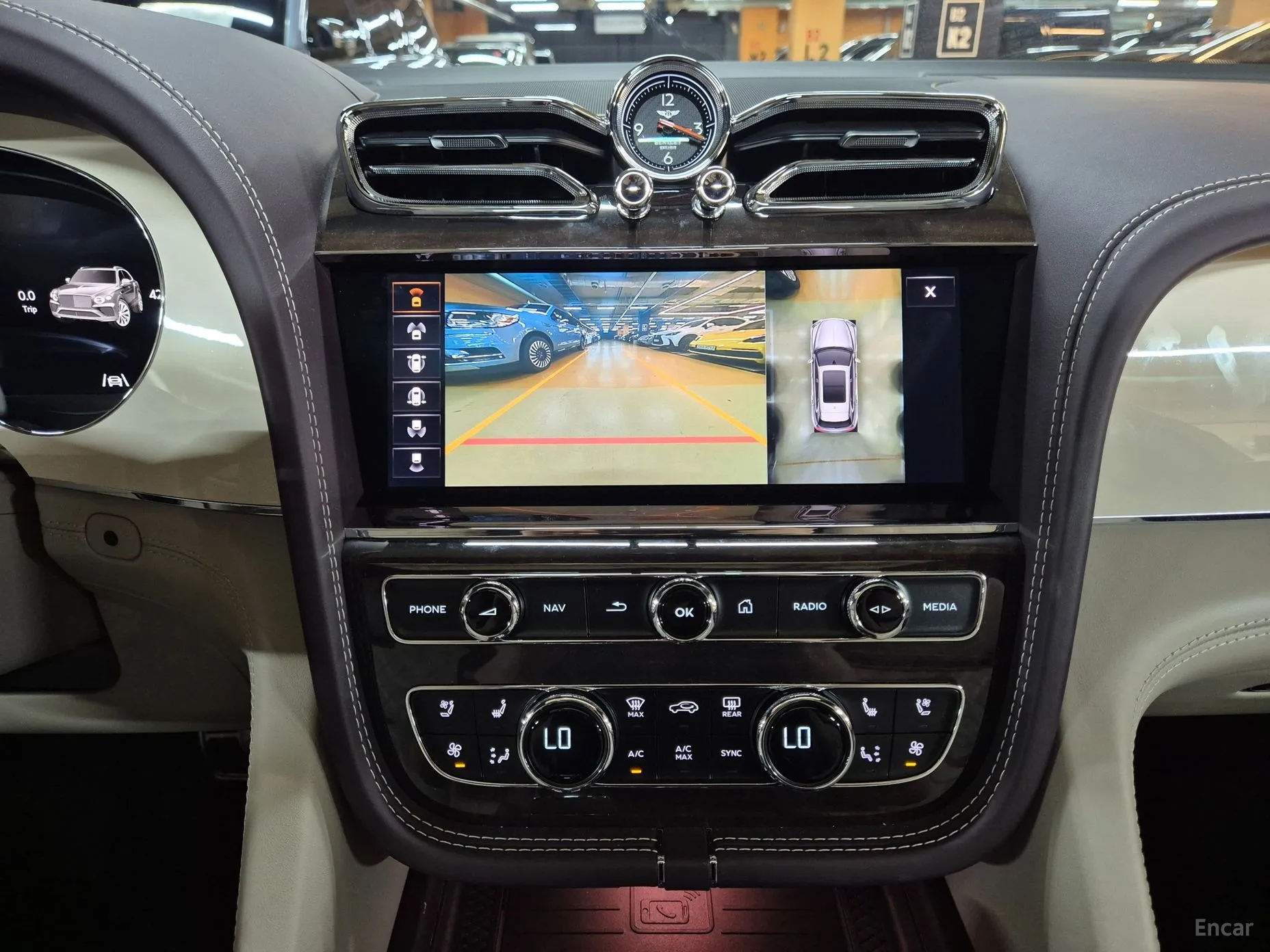 Bentley Bentayga превью 10
