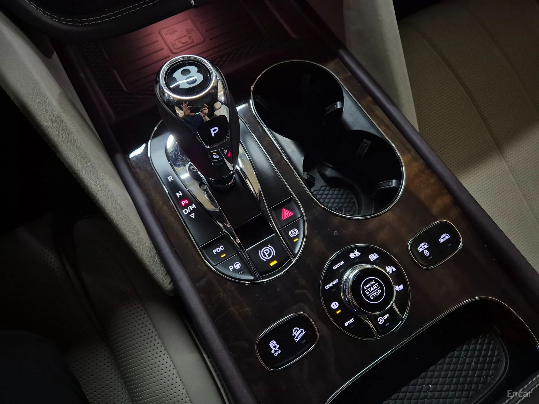 Bentley Bentayga превью 11