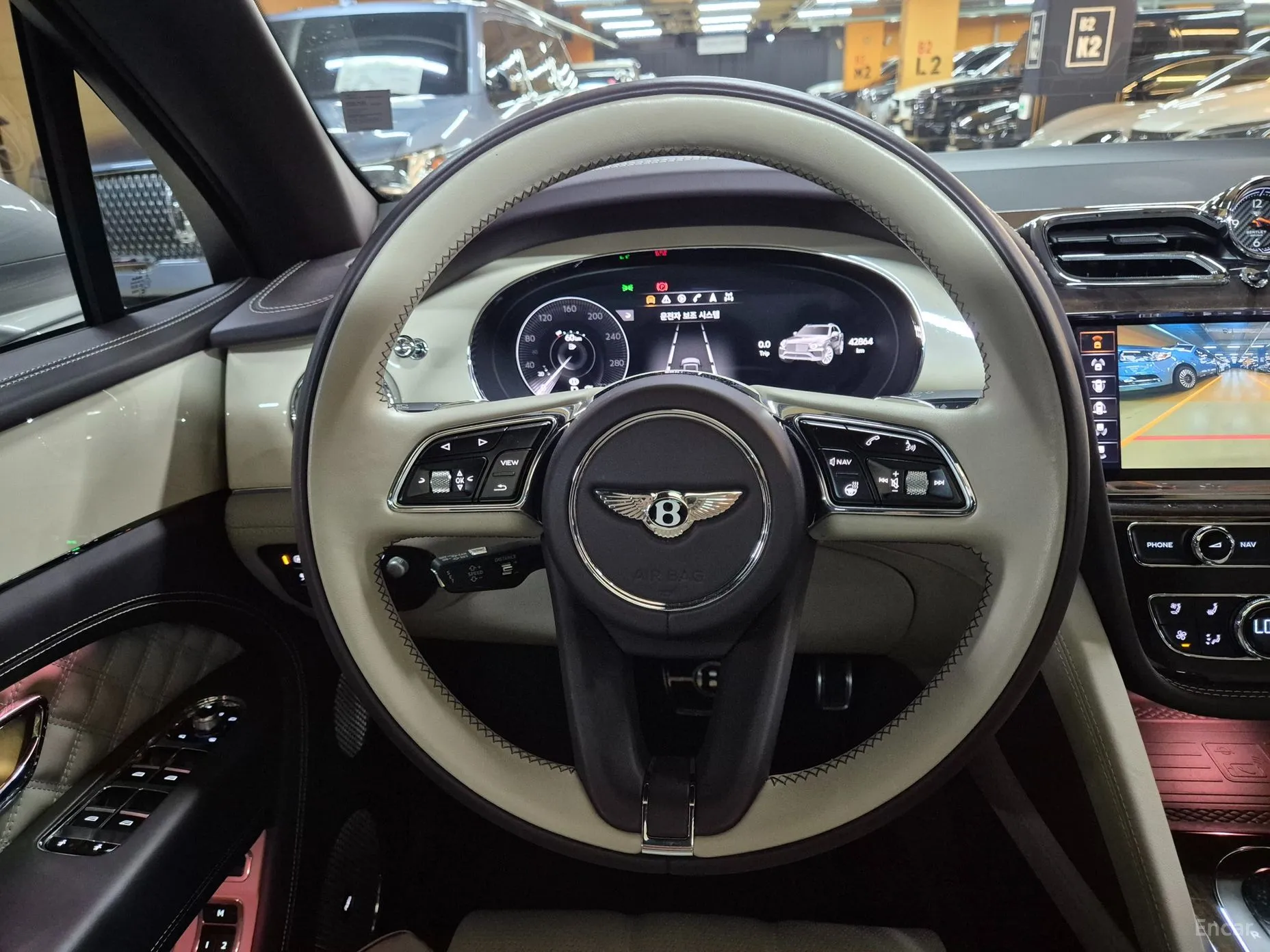 Bentley Bentayga превью 7