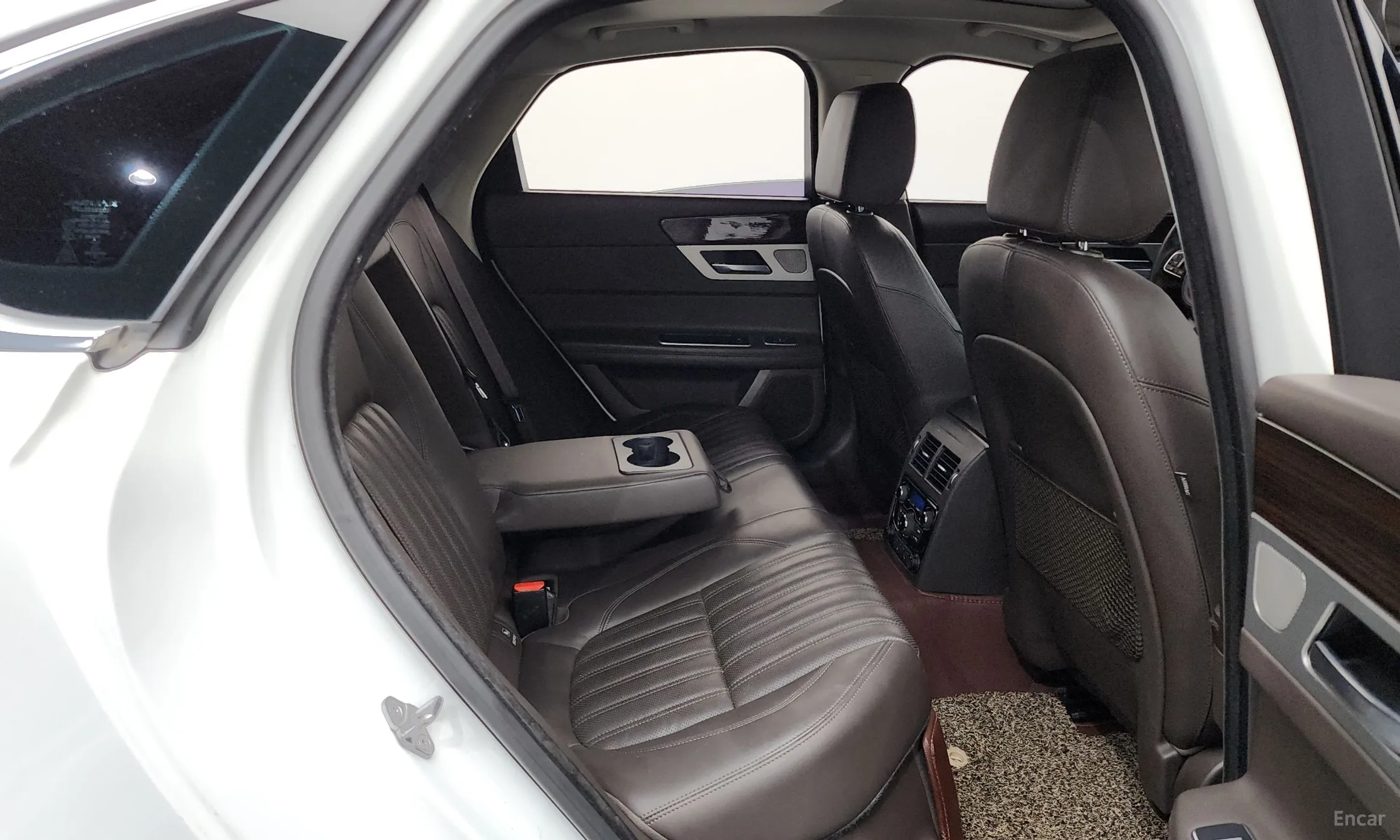 Jaguar XF (x260) превью 12