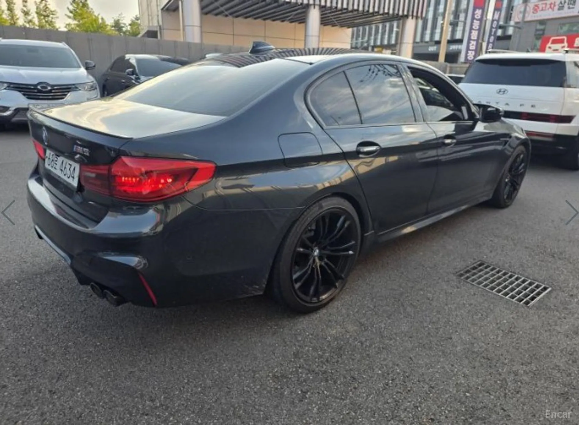 BMW M5 (F90)