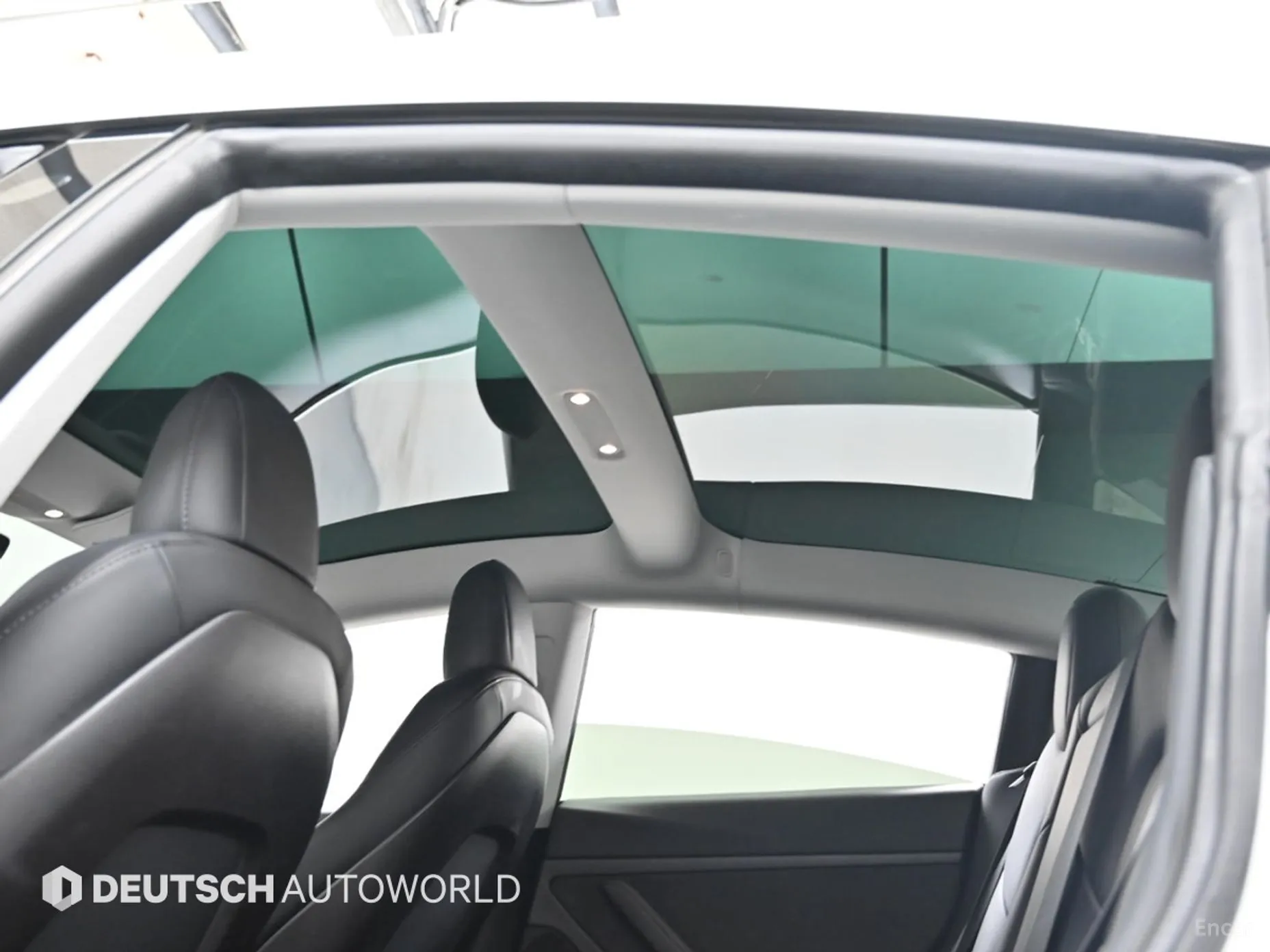 Tesla Model 3 превью 18