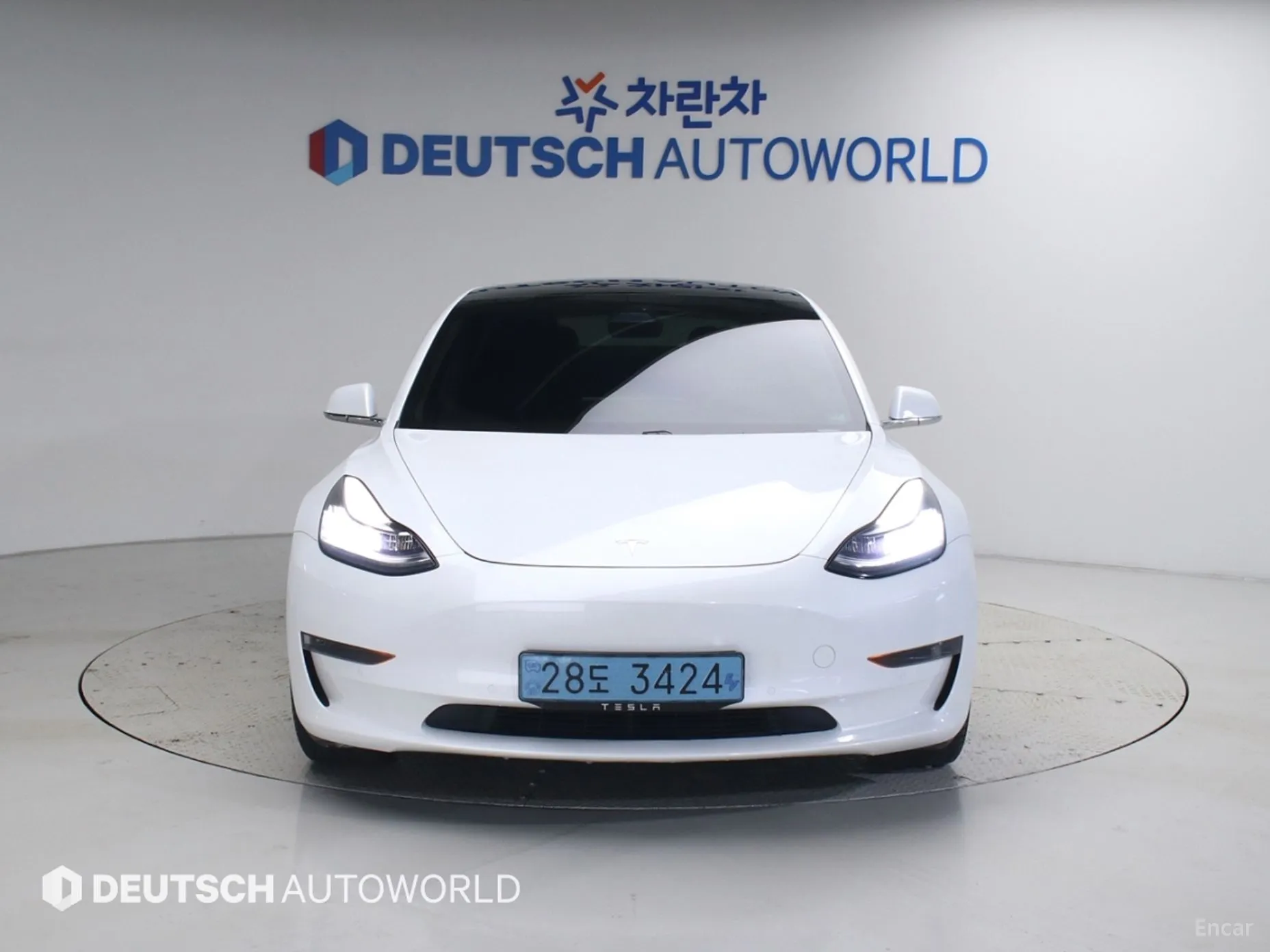 Tesla Model 3 превью 3