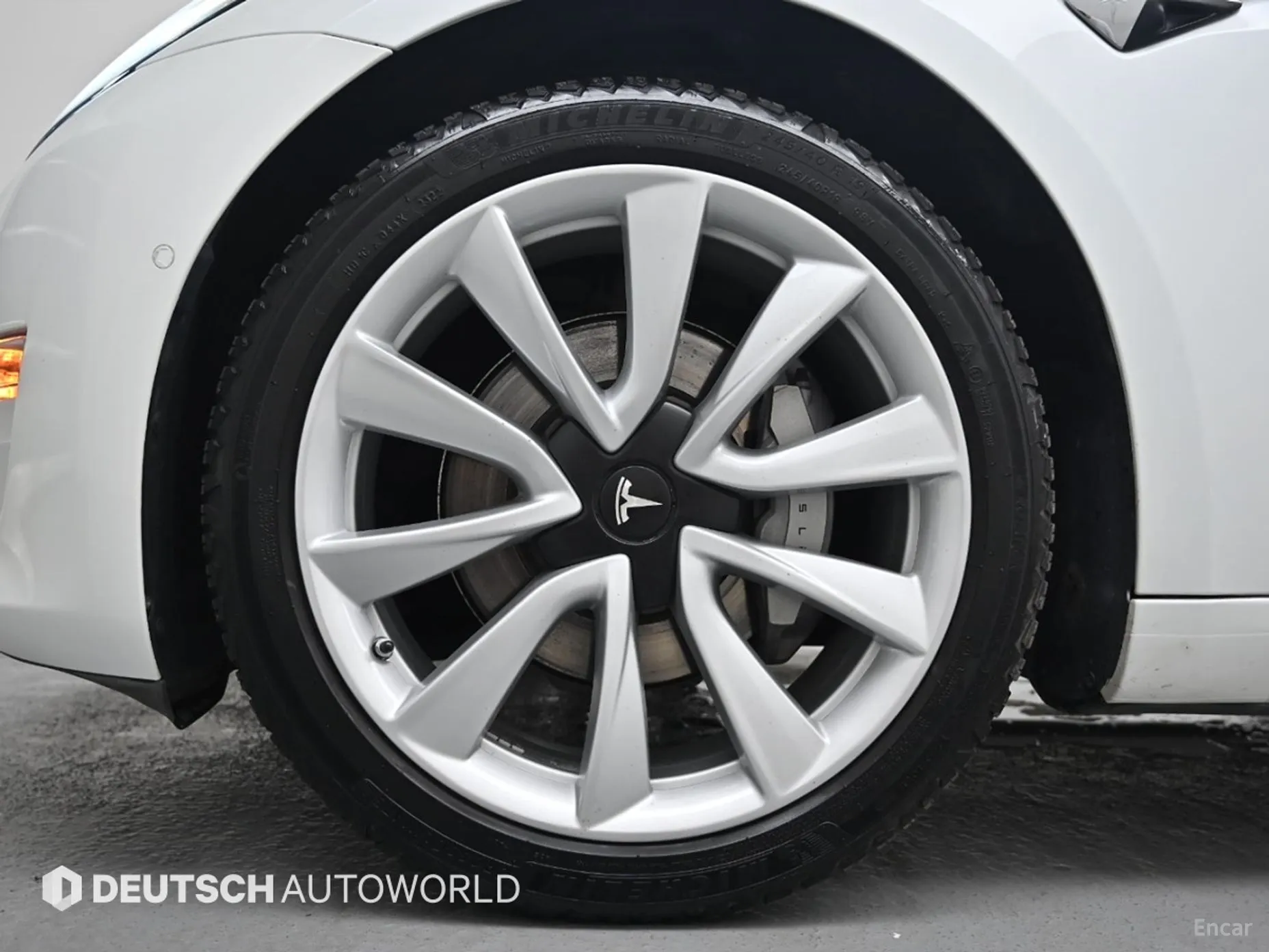 Tesla Model 3 превью 5
