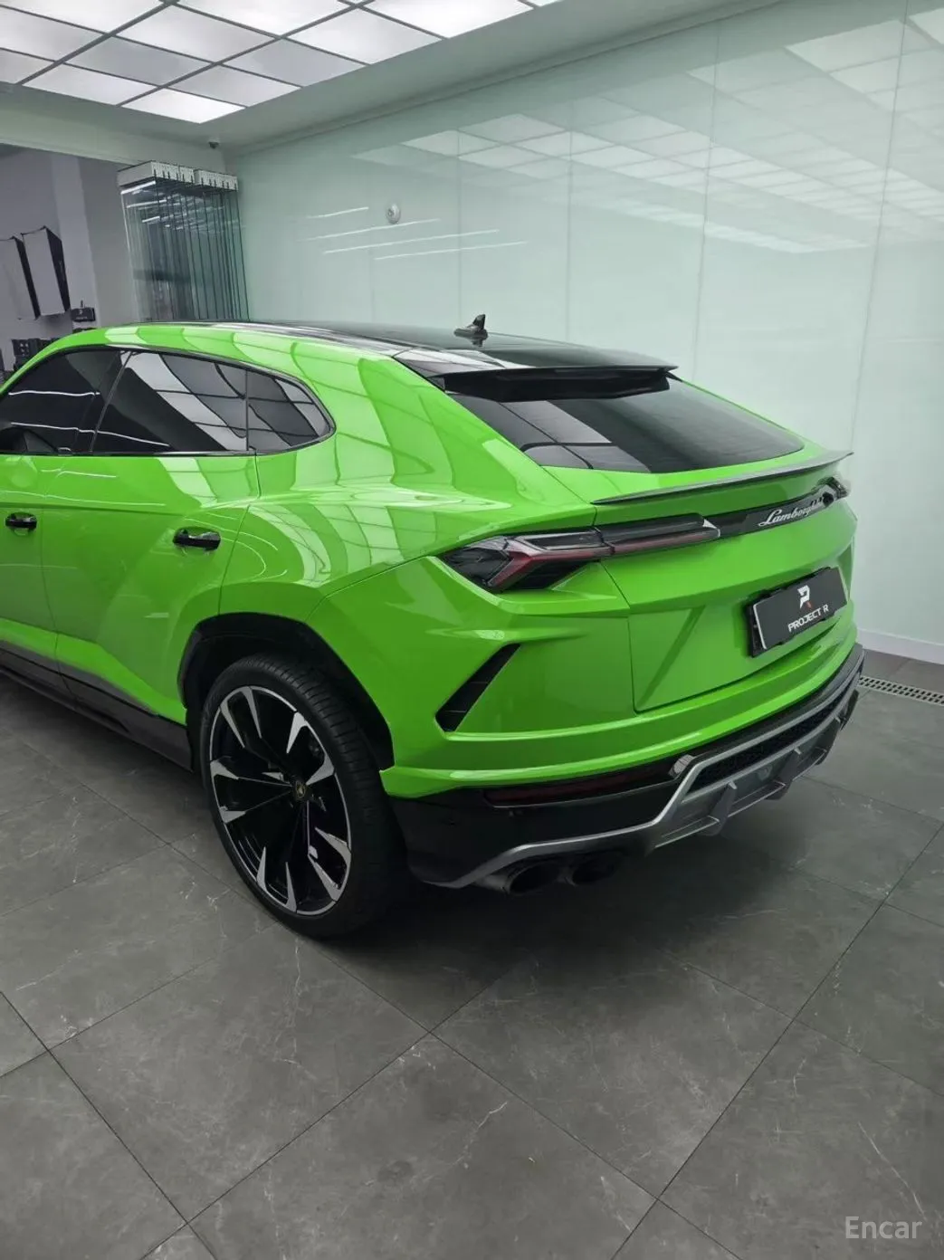 Lamborghini Urus превью 12