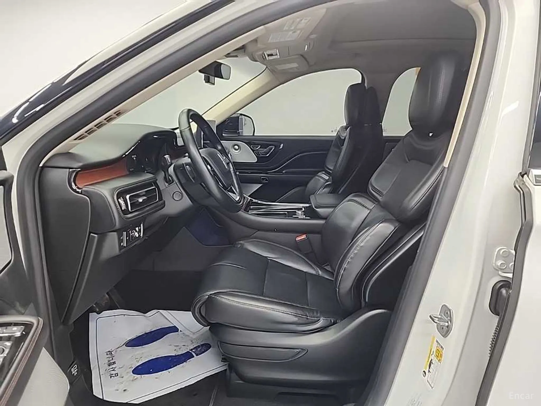 Lincoln Aviator 2nd Generation превью 11