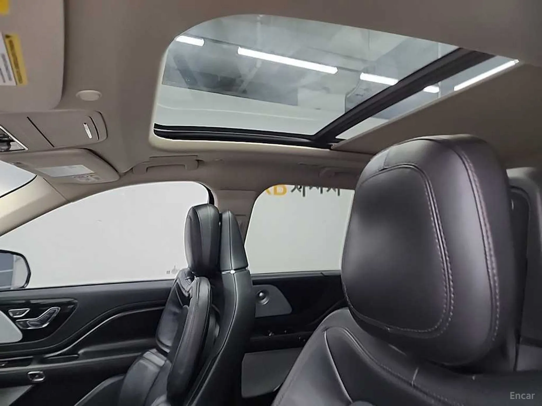 Lincoln Aviator 2nd Generation превью 14