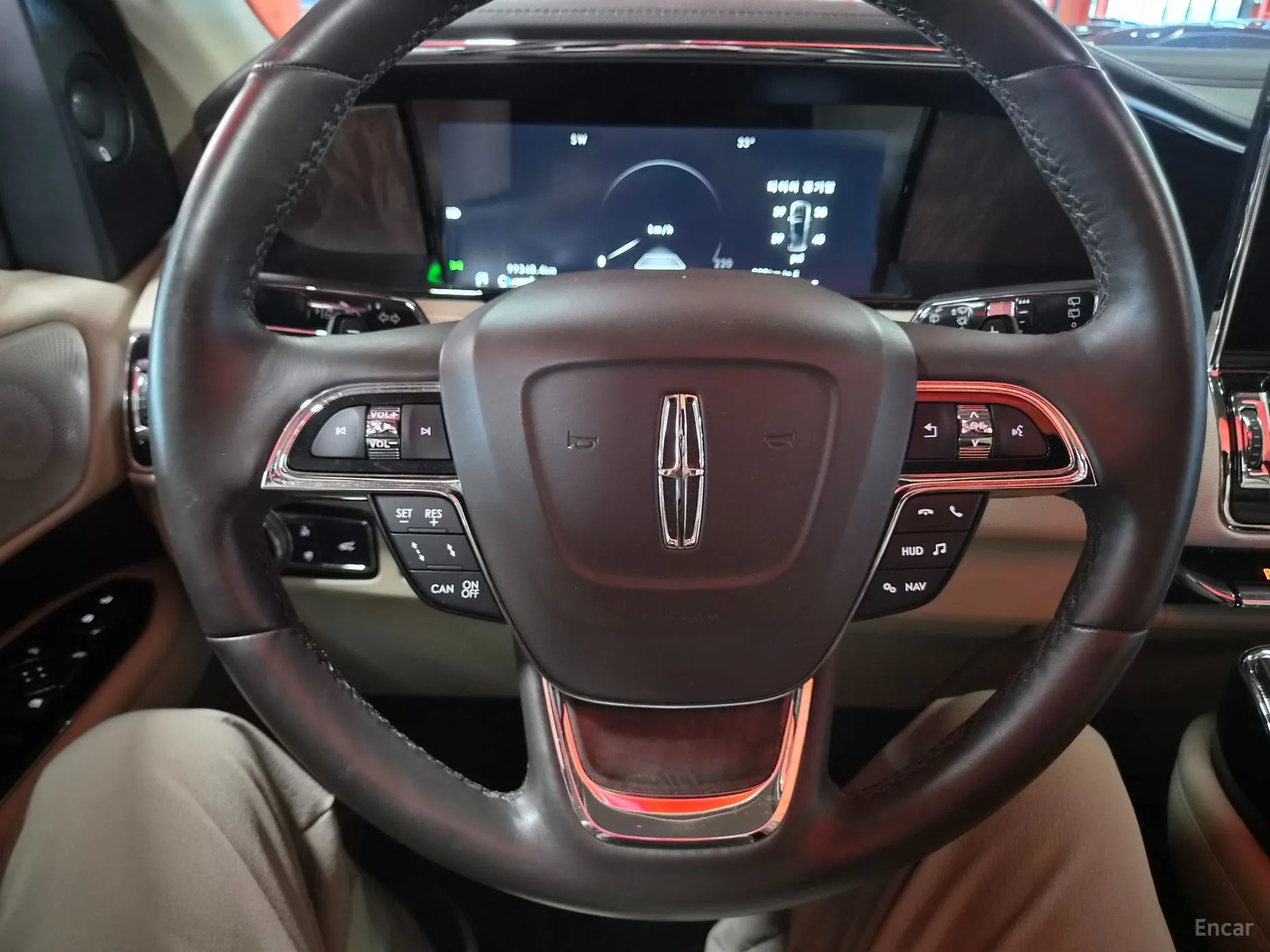 Lincoln Navigator 4th generation превью 14