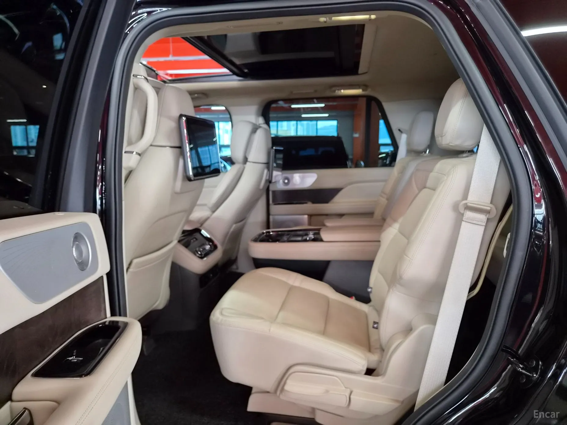 Lincoln Navigator 4th generation превью 5