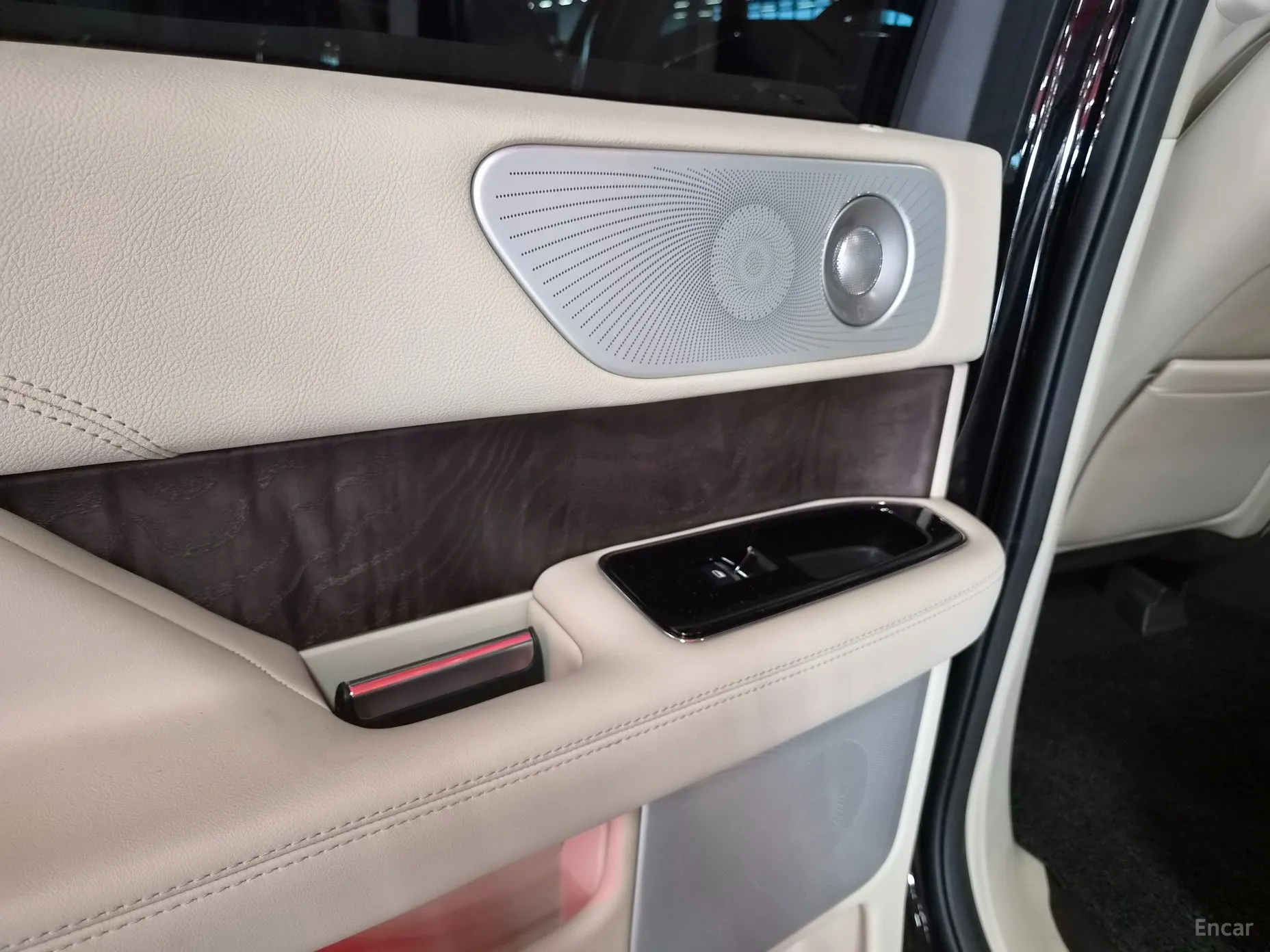 Lincoln Navigator 4th generation превью 8