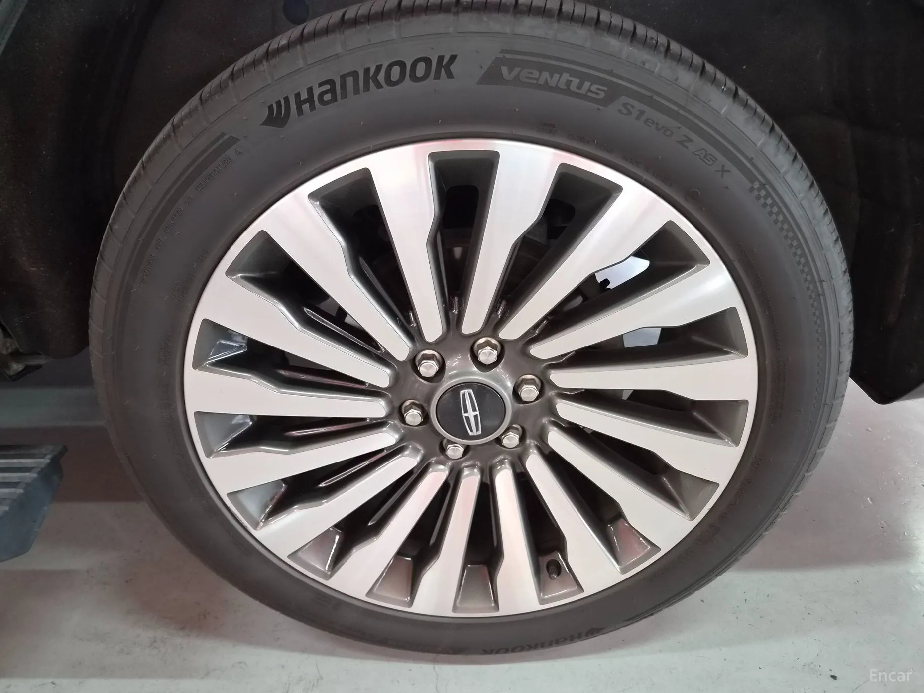 Lincoln Navigator 4th generation превью 9