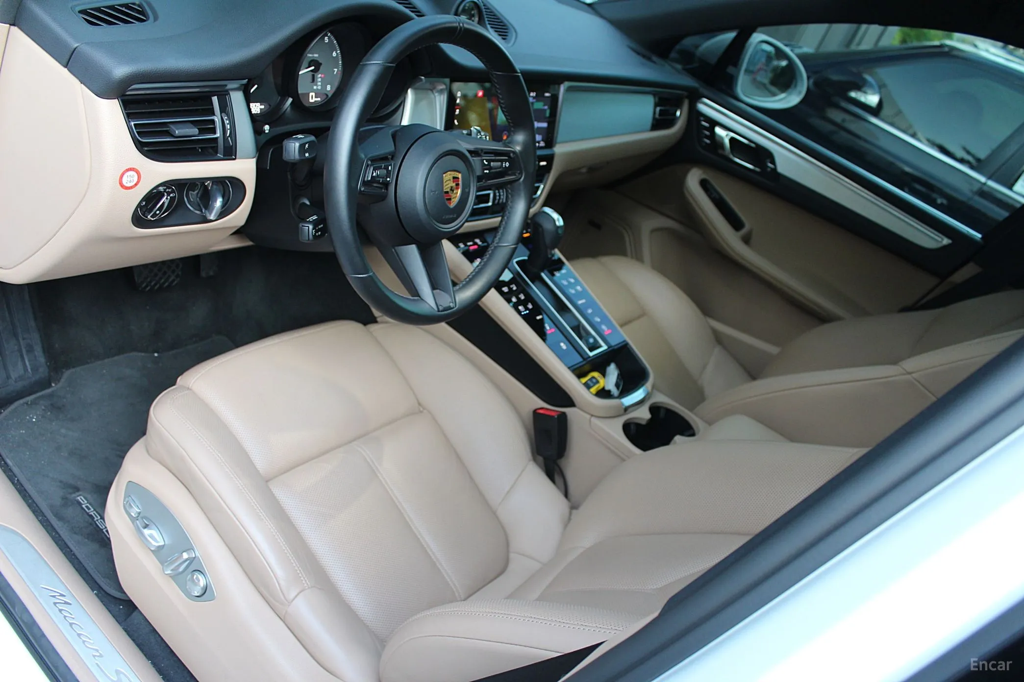 Porsche Macan превью 13