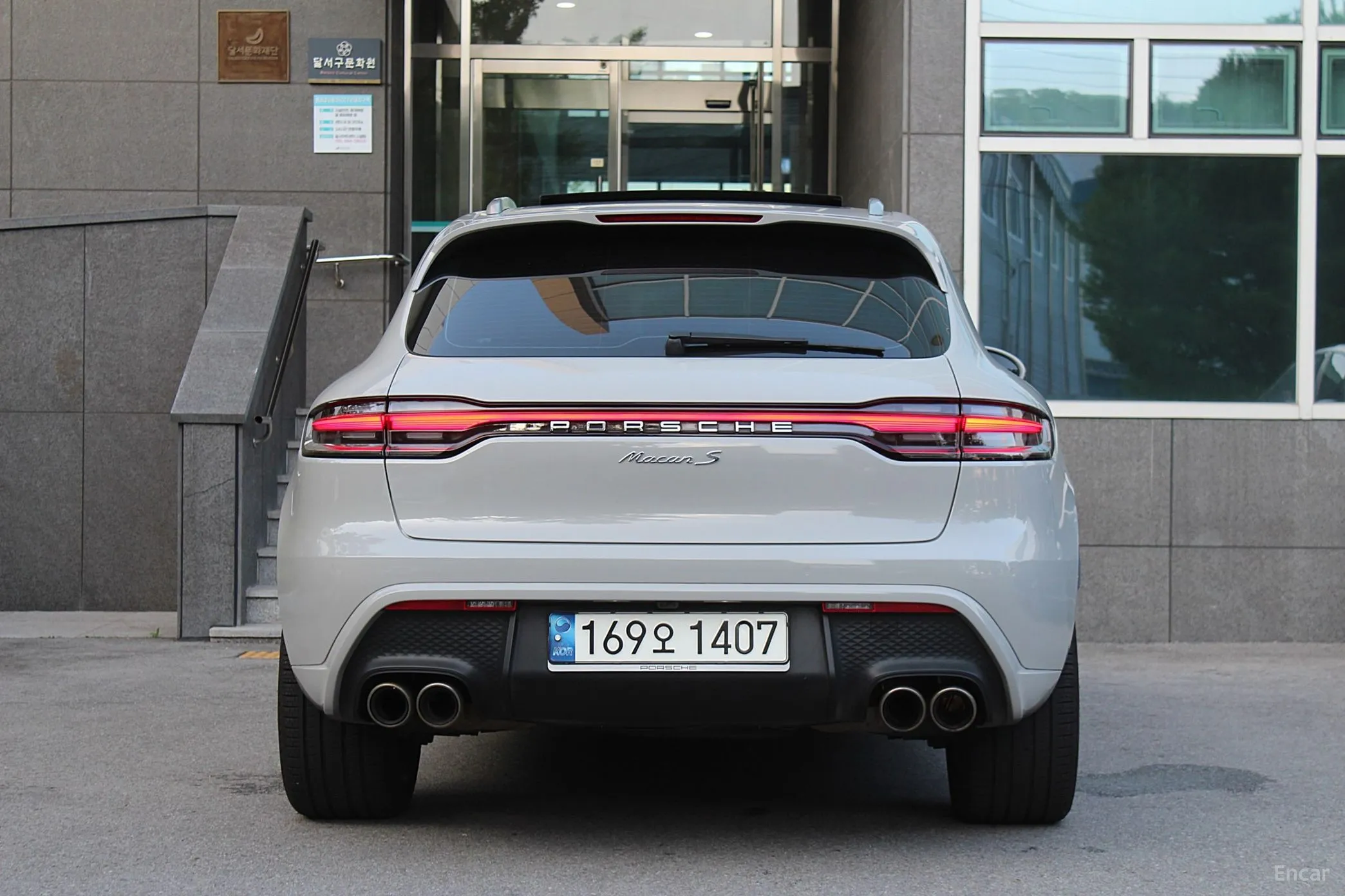 Porsche Macan превью 4