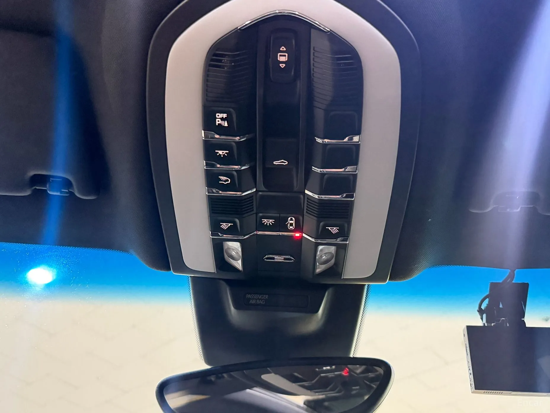 Porsche Macan превью 14
