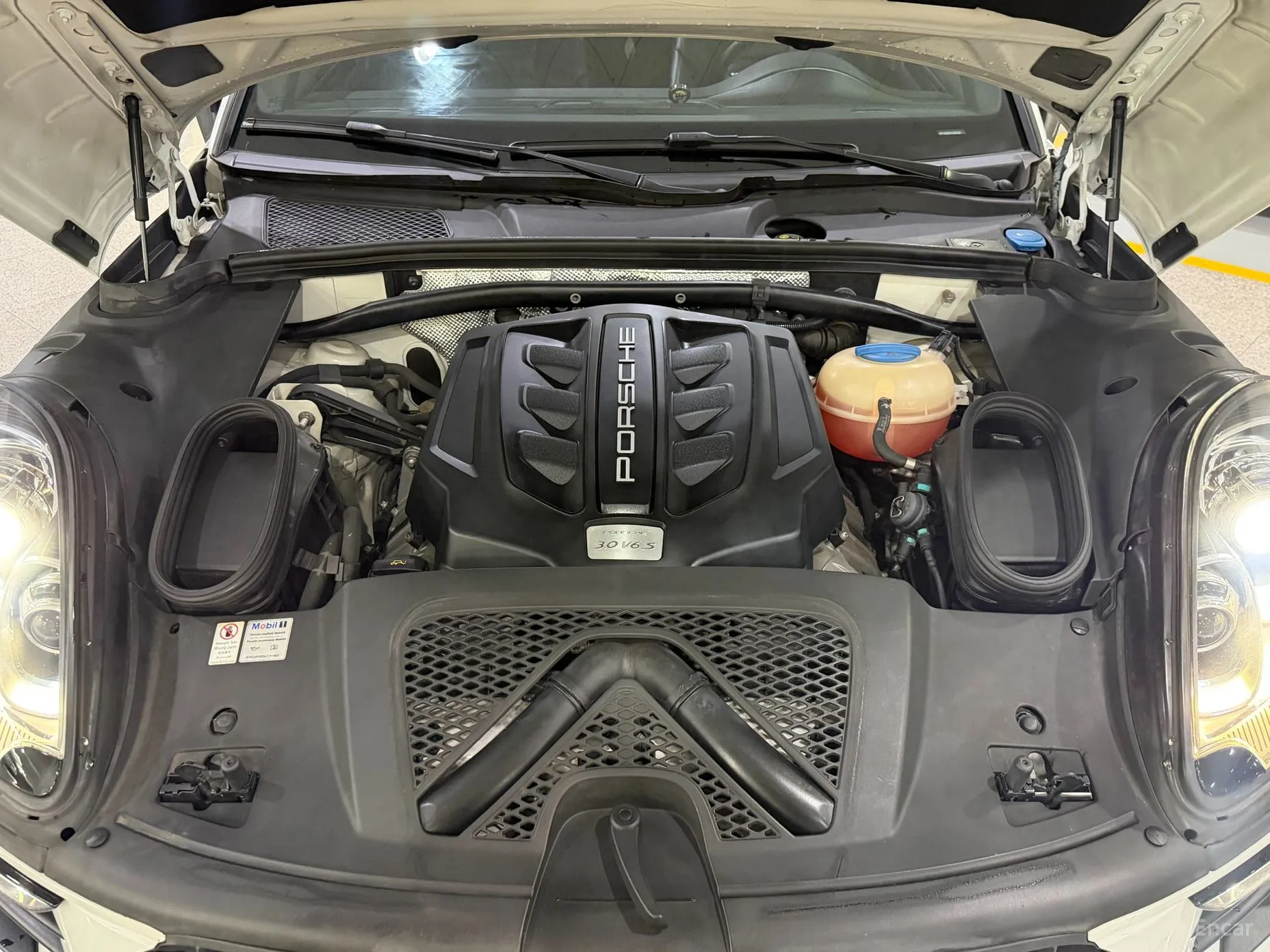 Porsche Macan превью 18