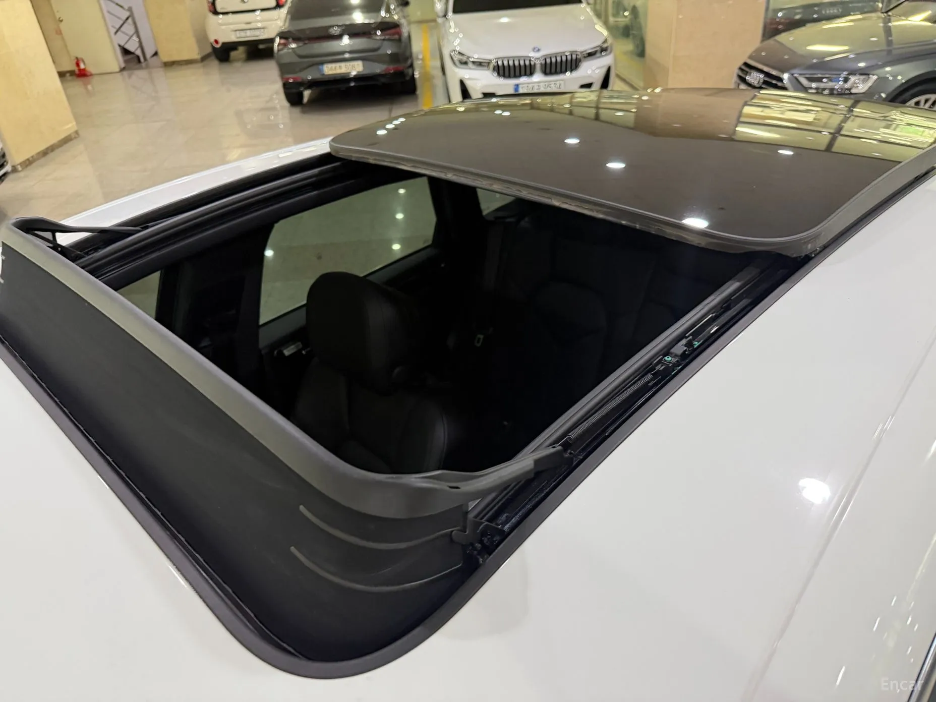 Porsche Macan превью 6