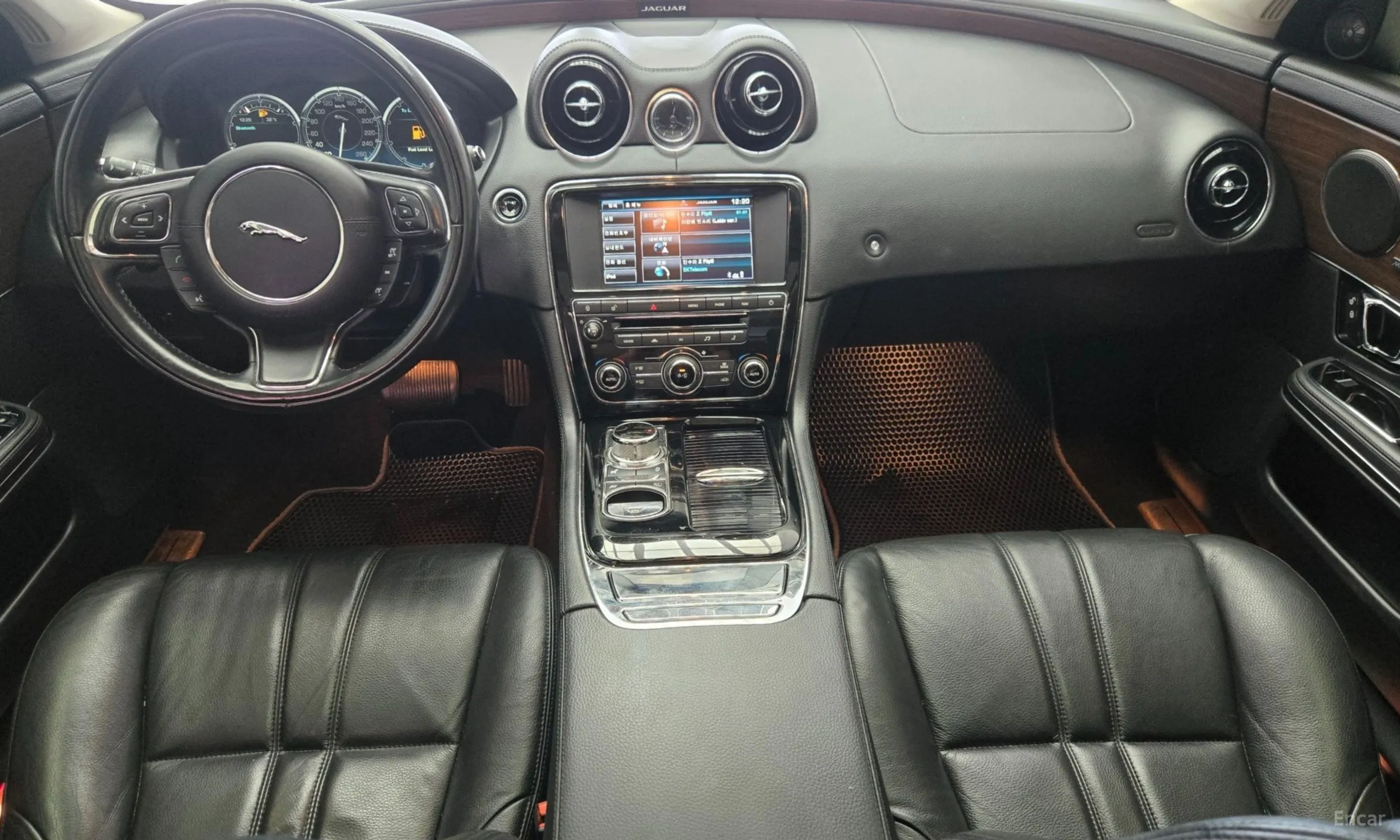 Jaguar All New XJ превью 12