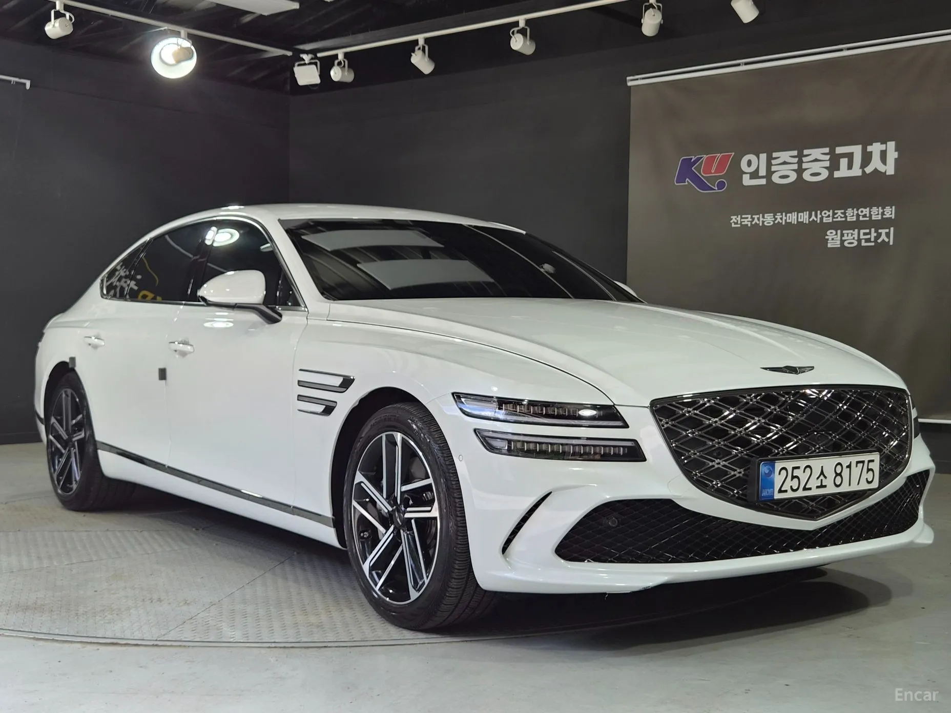 Genesis G80 (RG3) превью 2