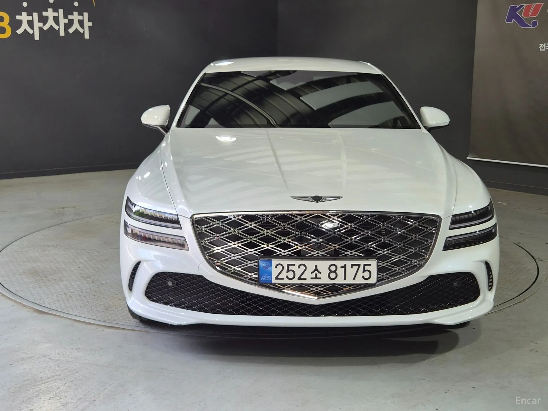 Genesis G80 (RG3) превью 3
