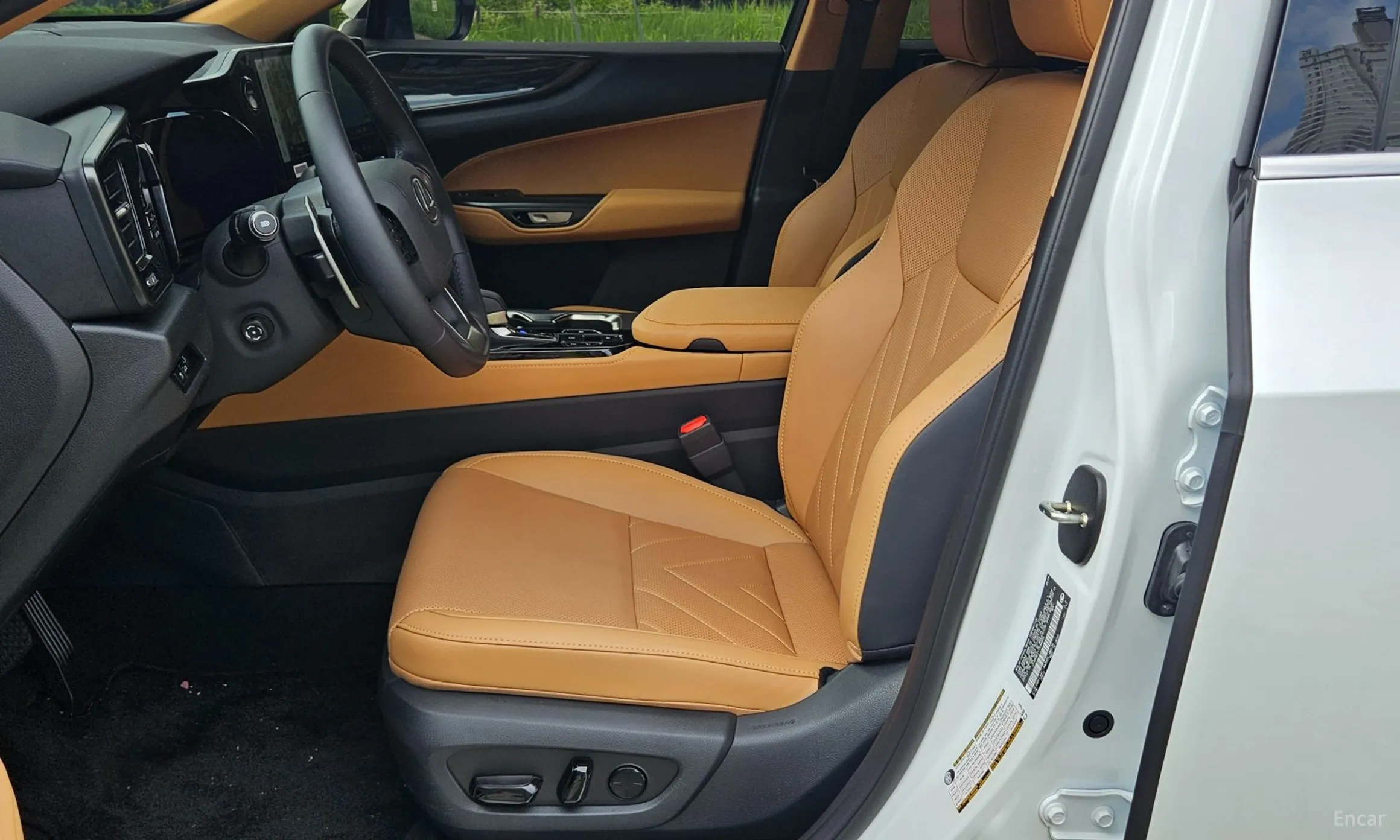 Lexus NX350h Gen 2 превью 11