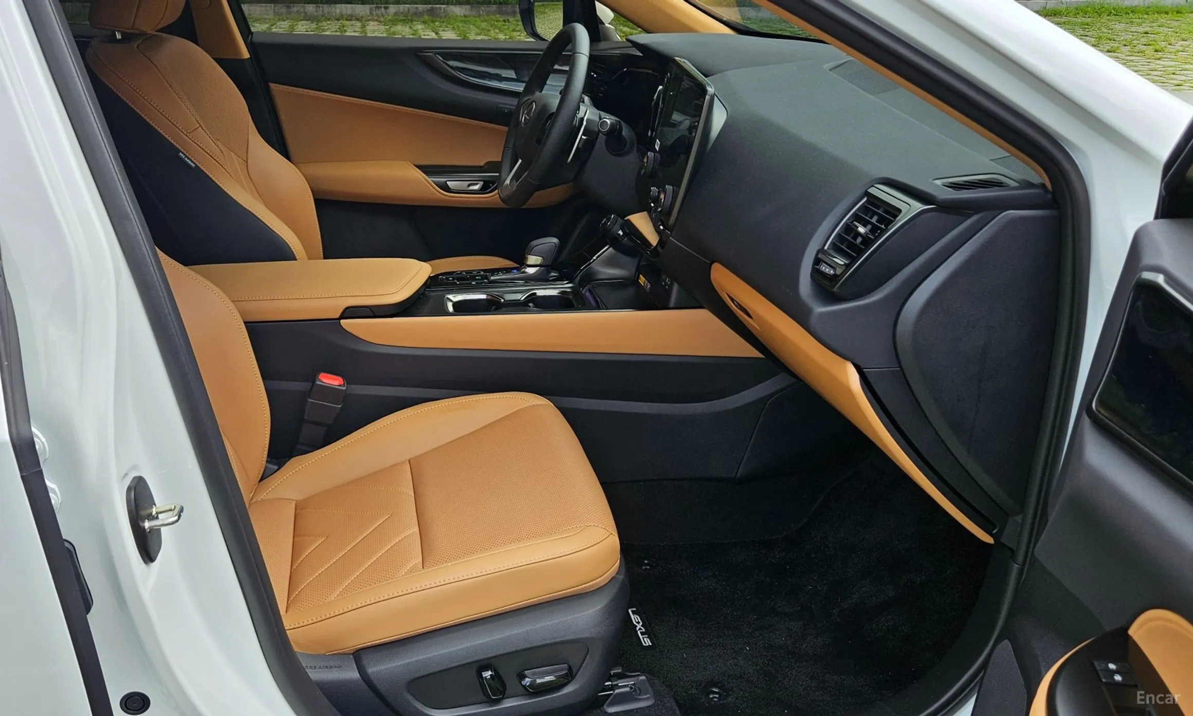 Lexus NX350h Gen 2 превью 14
