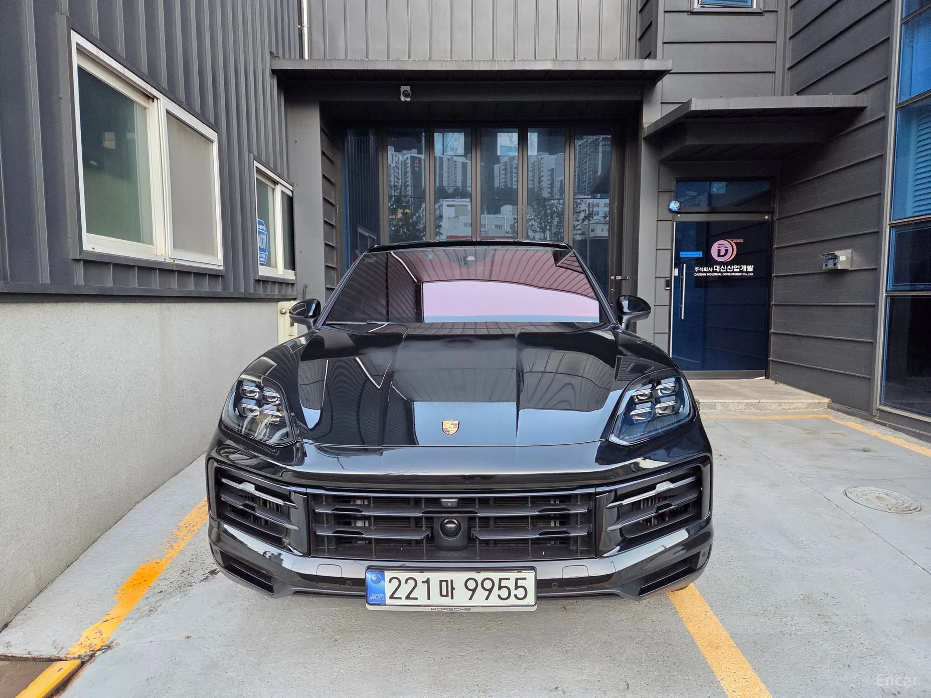 Porsche Cayenne (PO536) превью 3