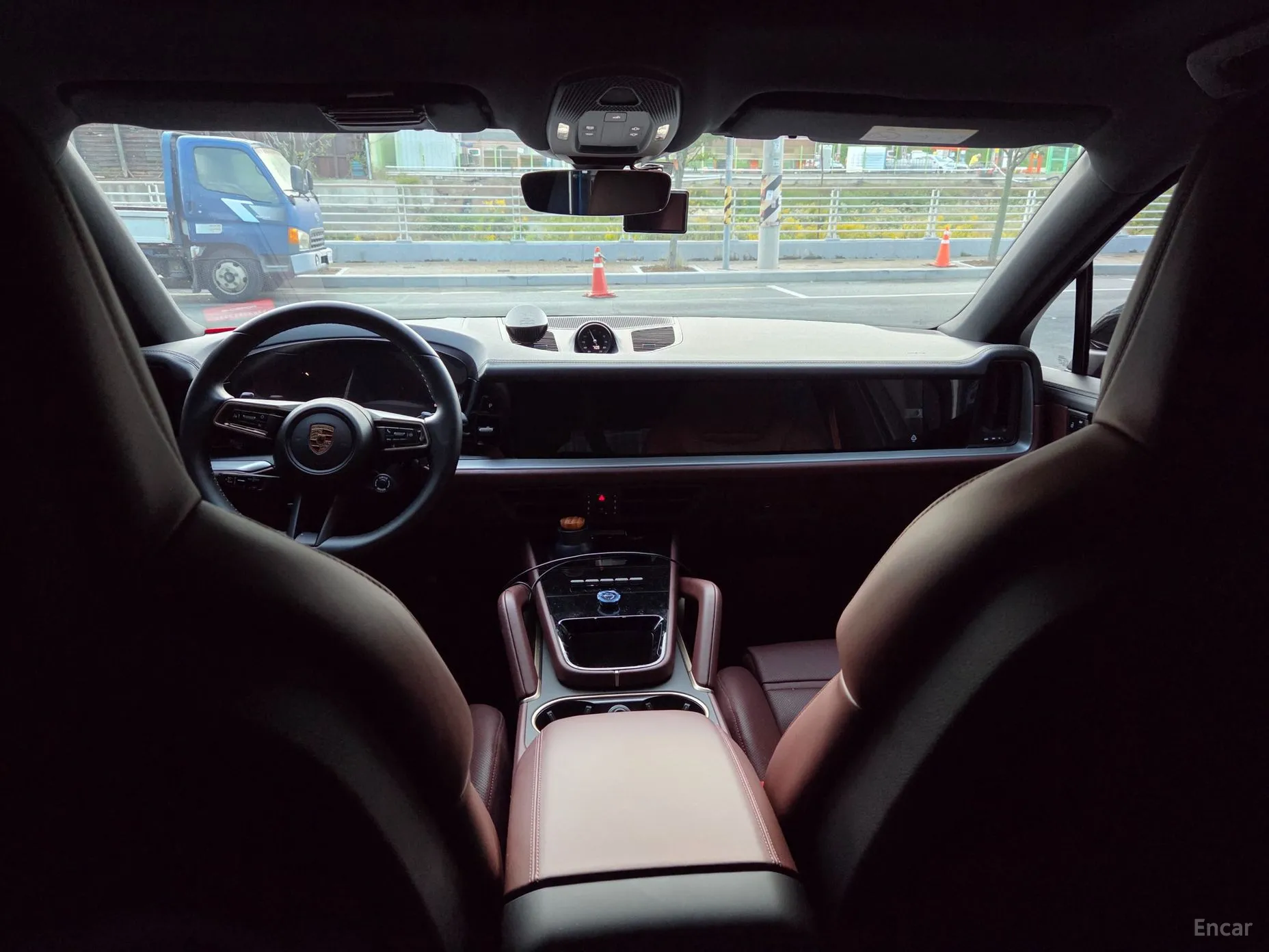 Porsche Cayenne (PO536) превью 8