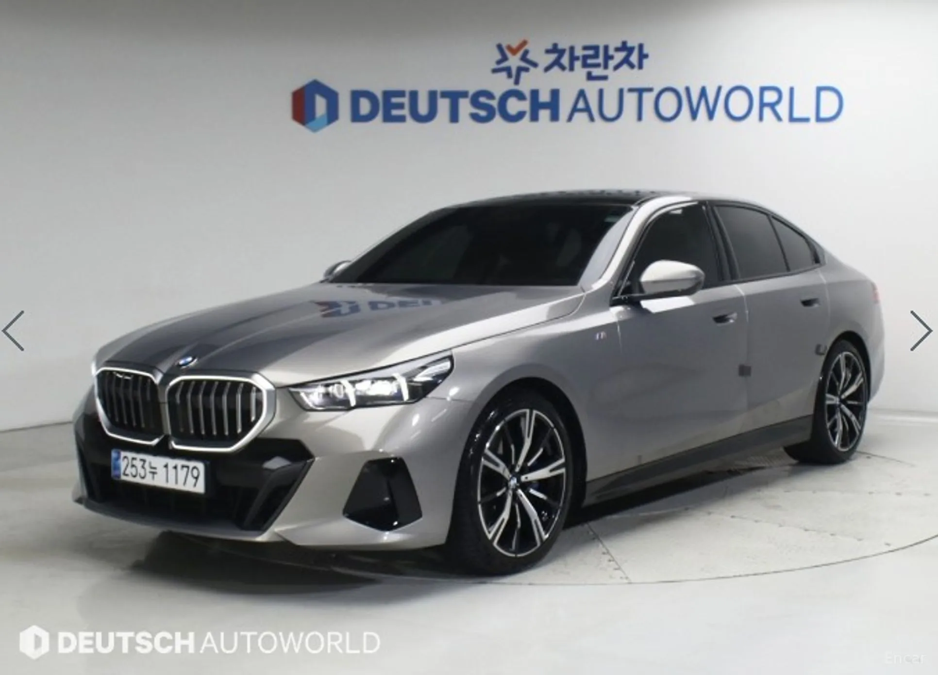 BMW 5 Series (G60)