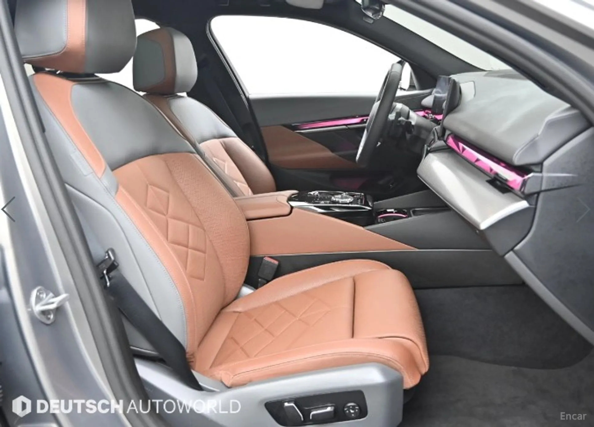 BMW 5 Series (G60) превью 10