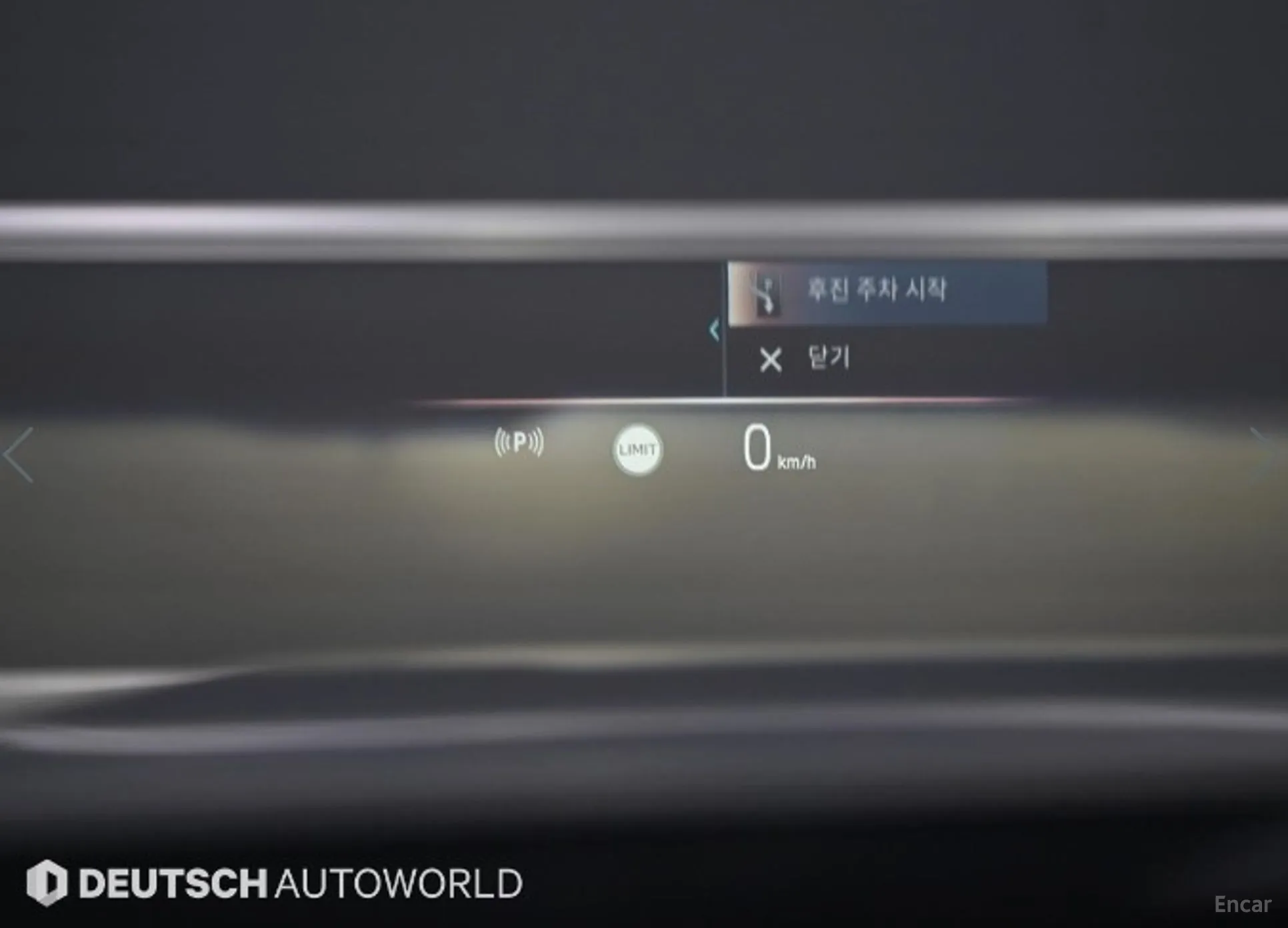 BMW 5 Series (G60) превью 17