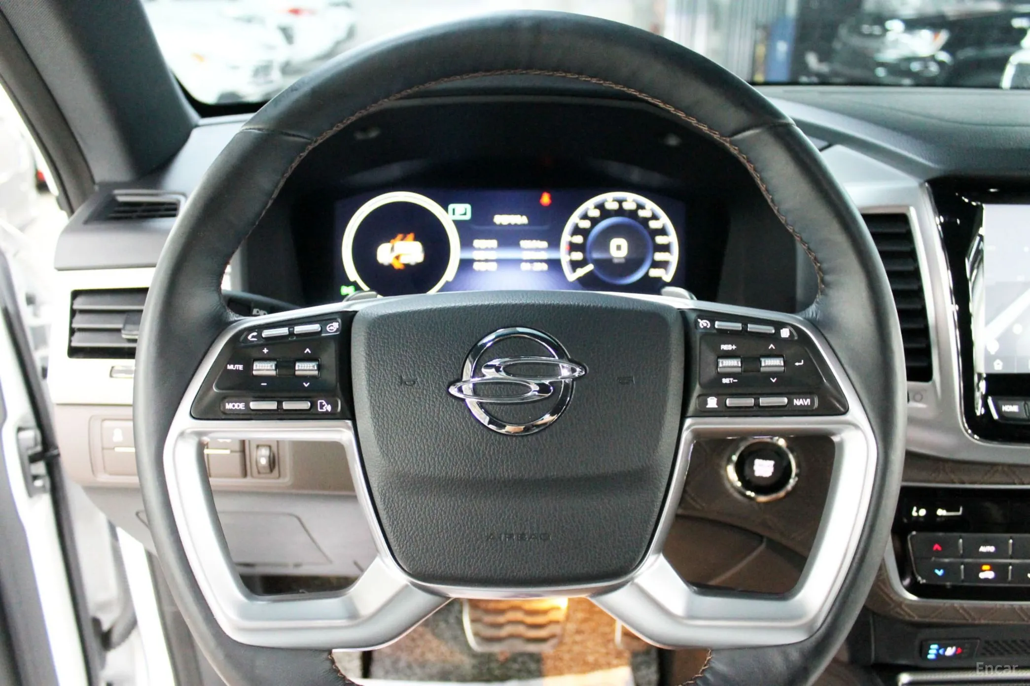 KG Mobility (SsangYong) Rexton превью 11