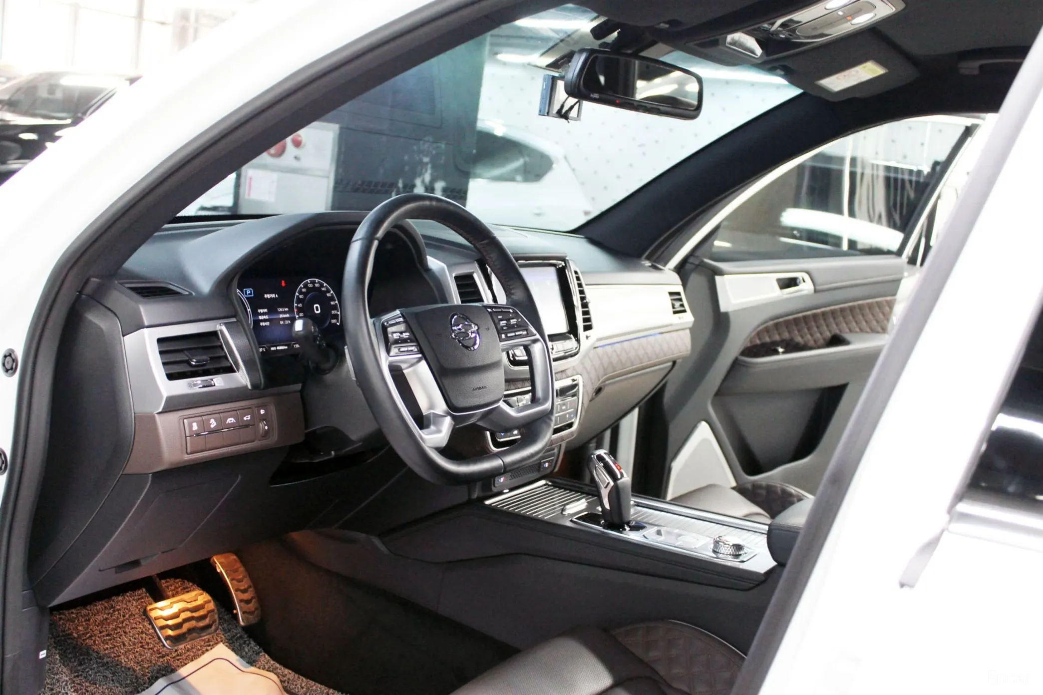 KG Mobility (SsangYong) Rexton превью 8
