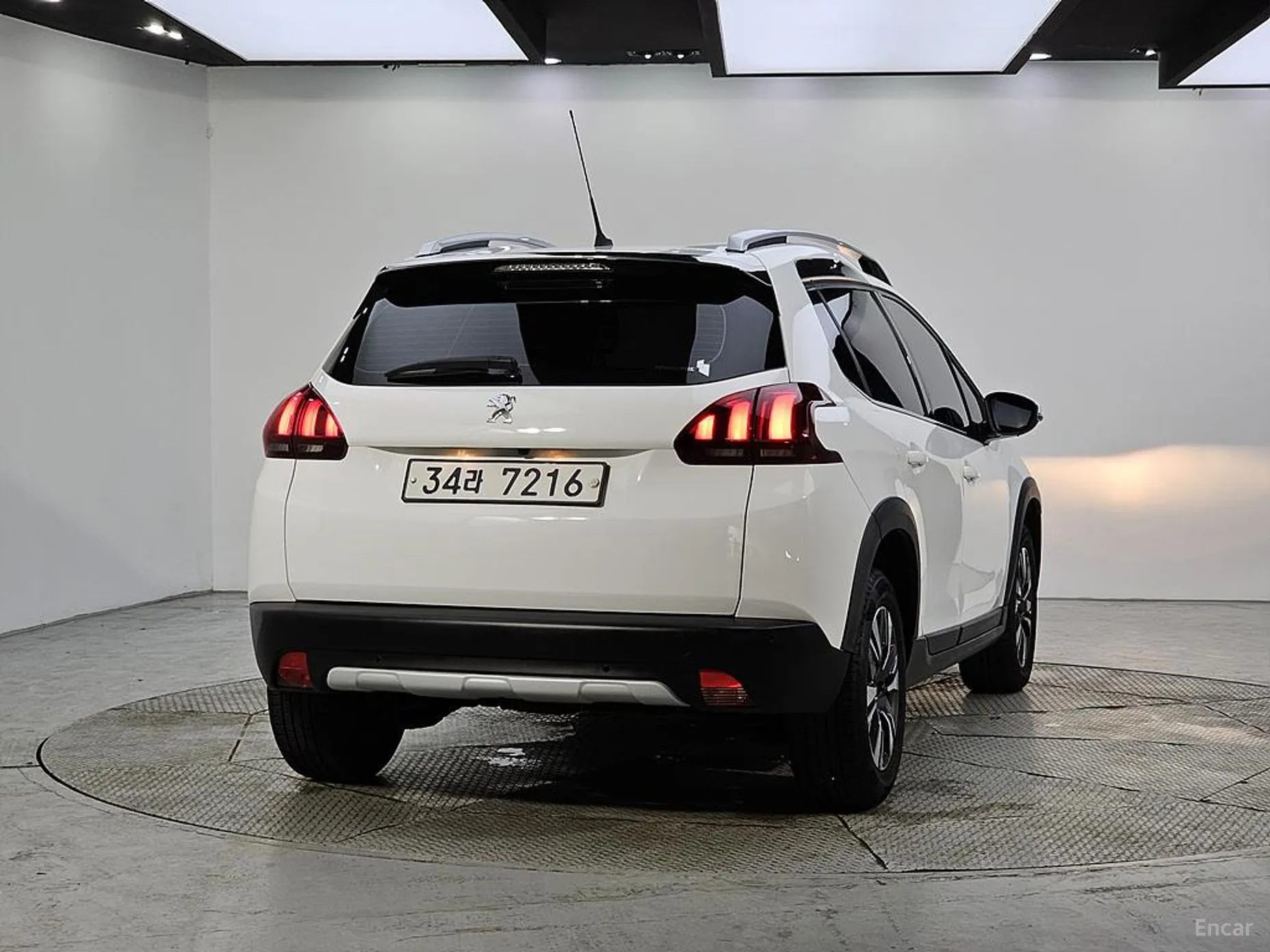 Peugeot 2008. превью 4