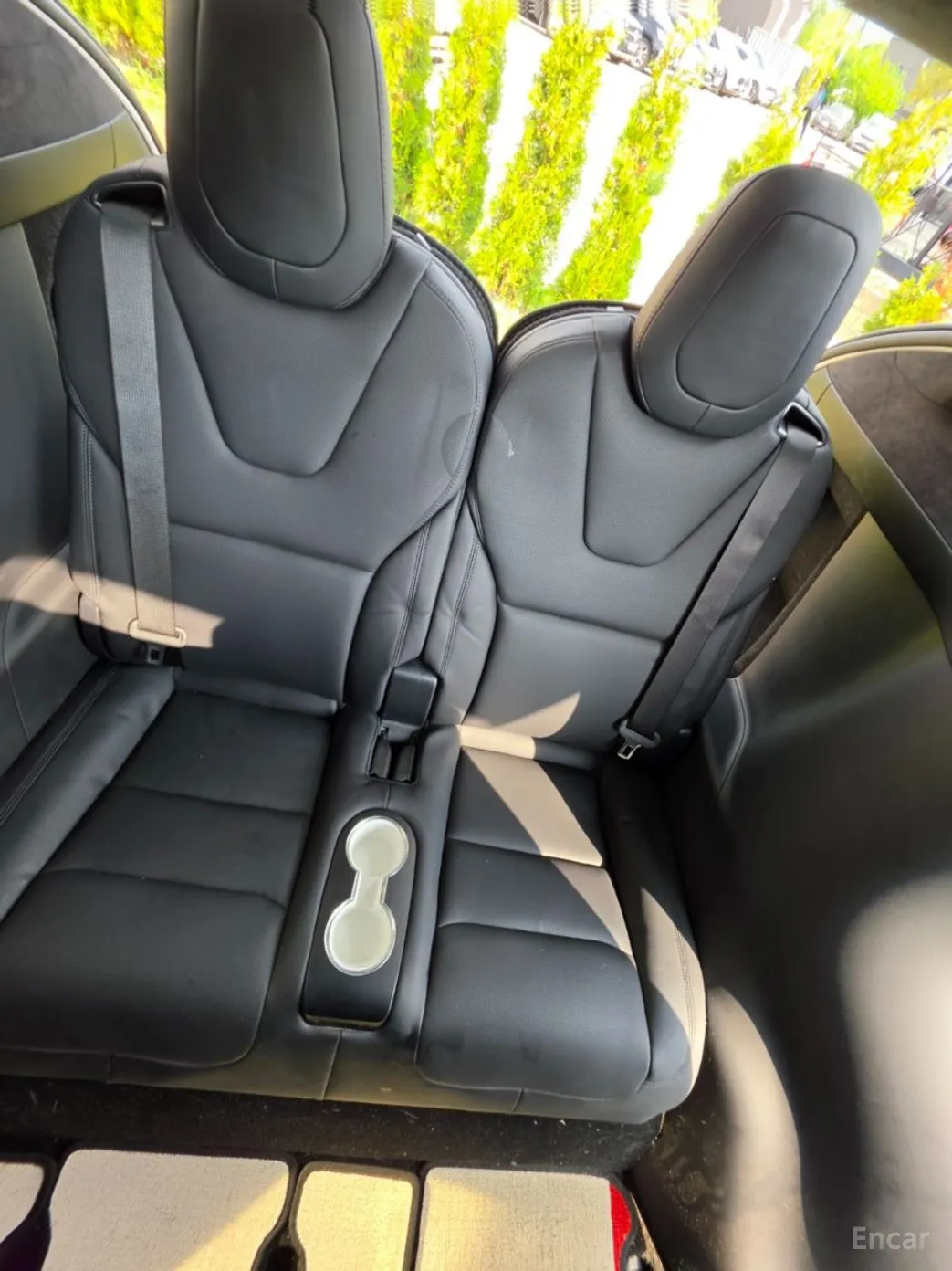 Tesla Model X превью 12