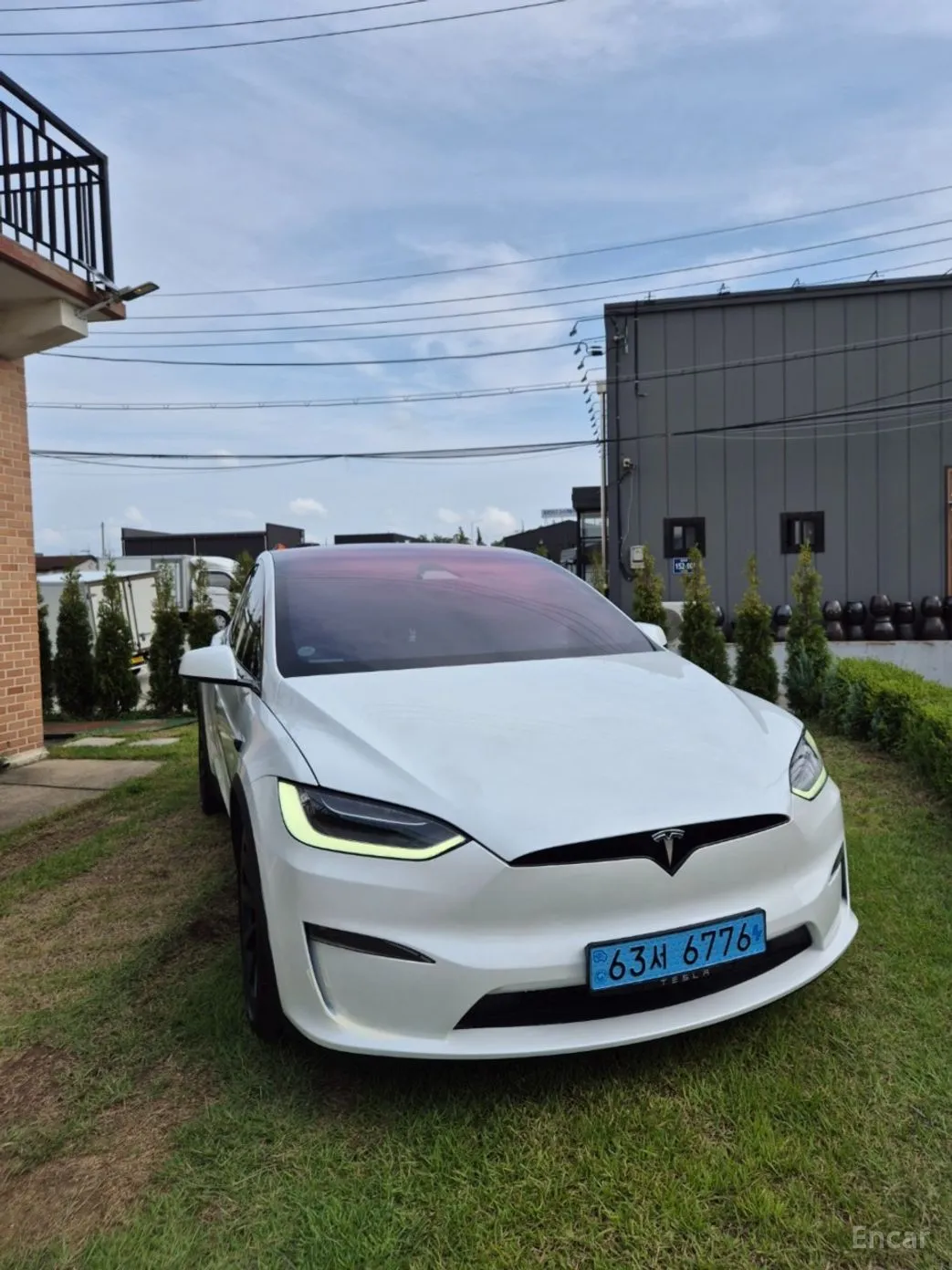 Tesla Model X превью 3