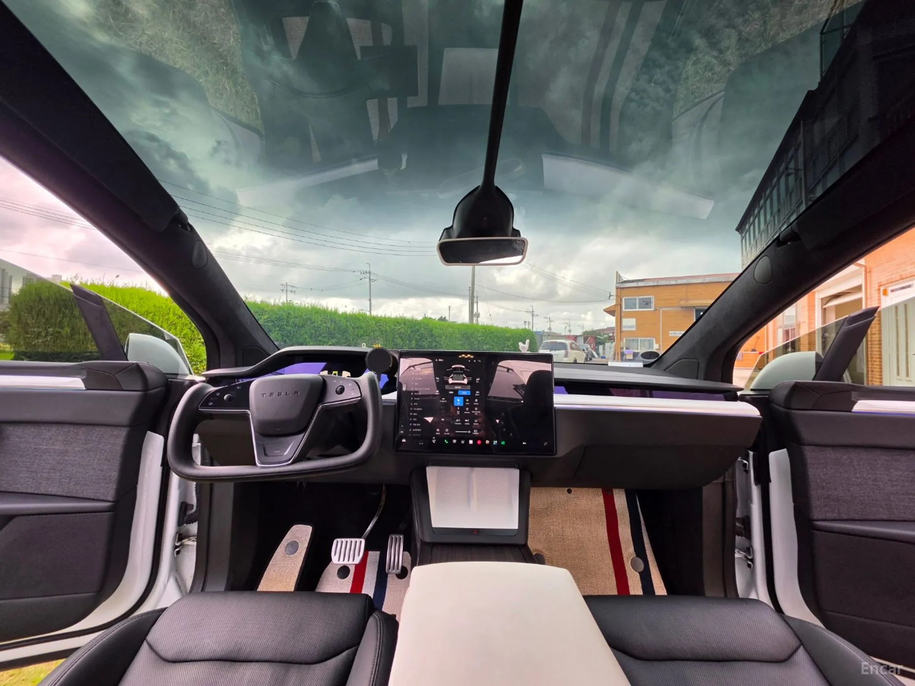Tesla Model X превью 5